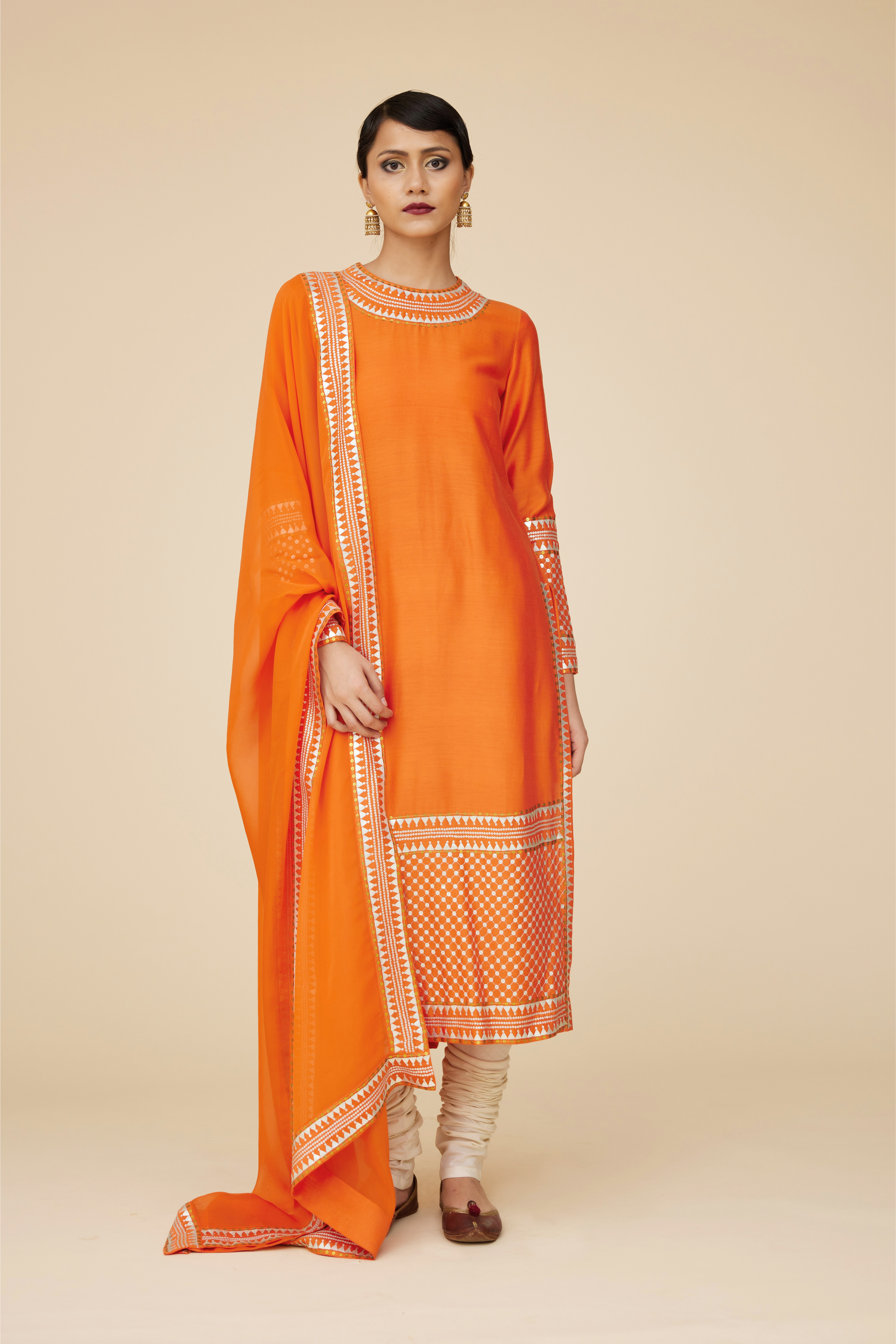 Jaal Border Kurta Set