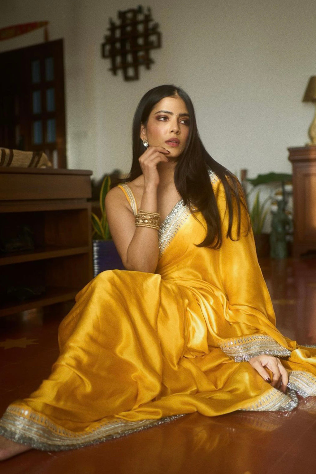 Gota And Jhaalar Border Saree