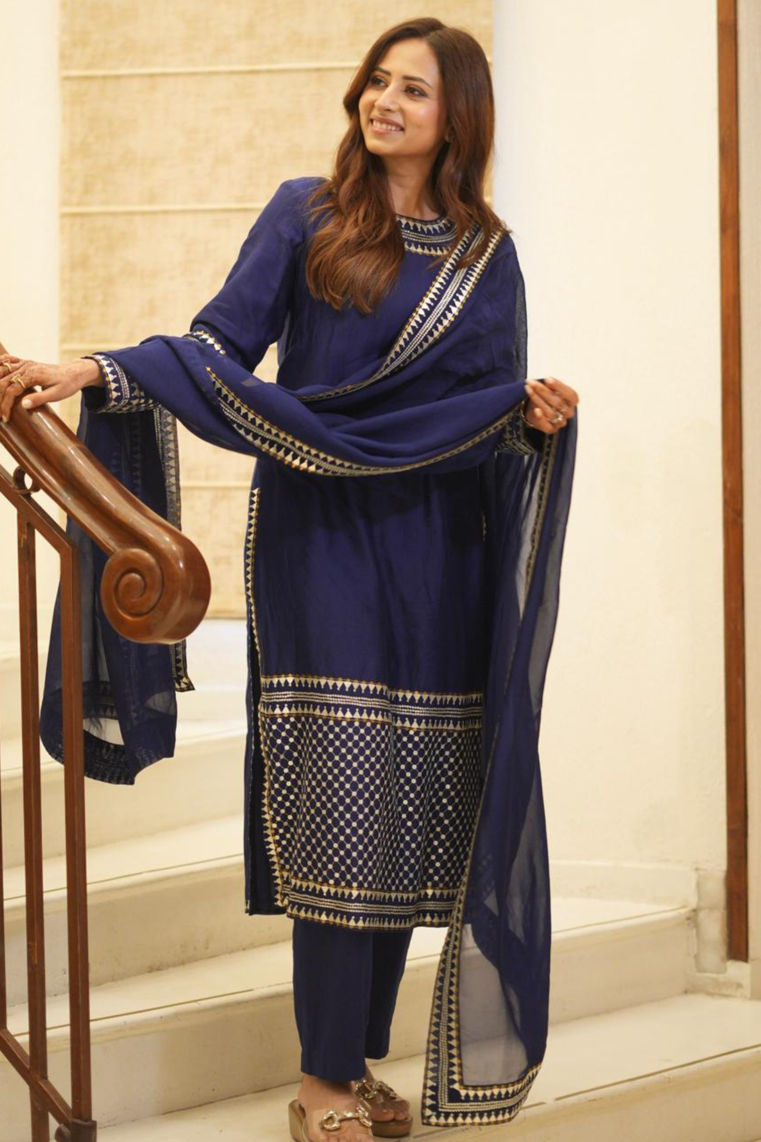 Jaal Border Kurta Set