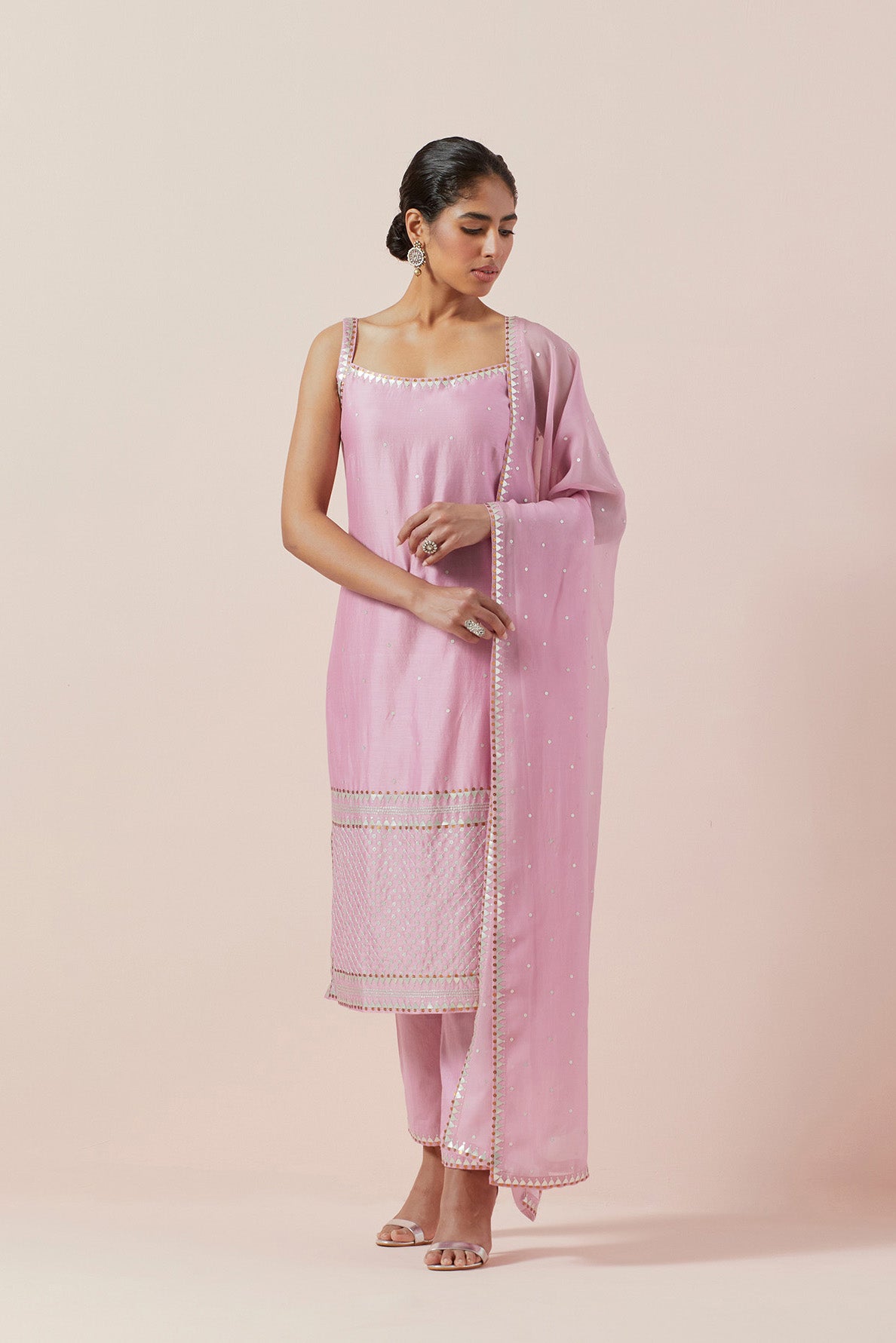 Jaal Border Kurta Set