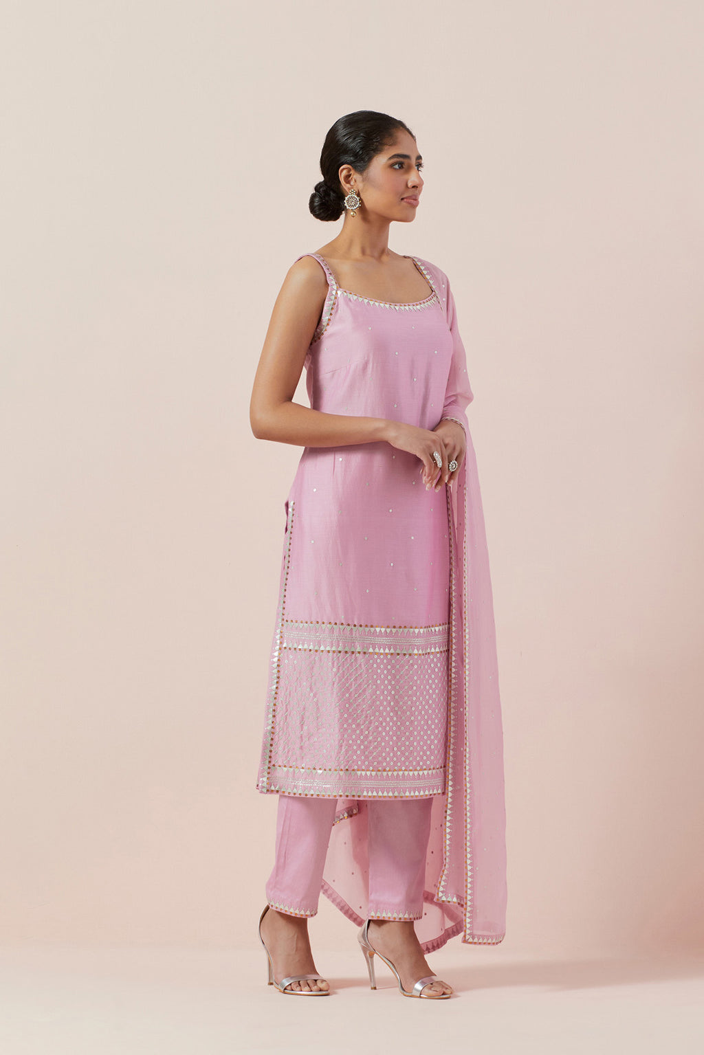 Jaal Border Kurta Set