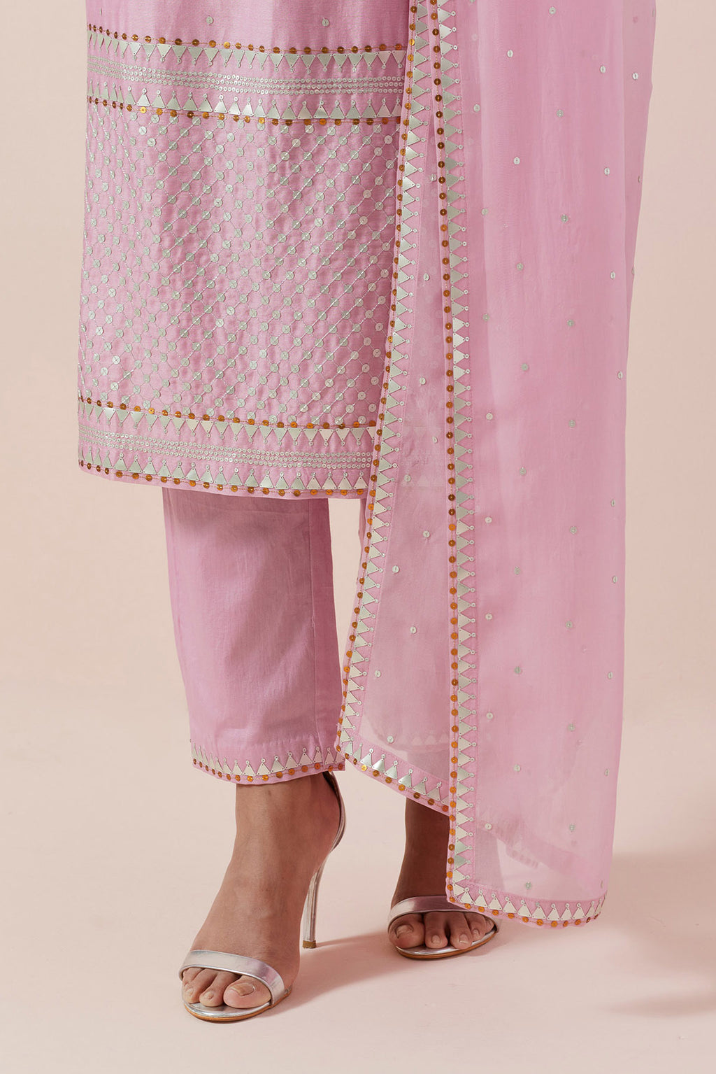 Jaal Border Kurta Set