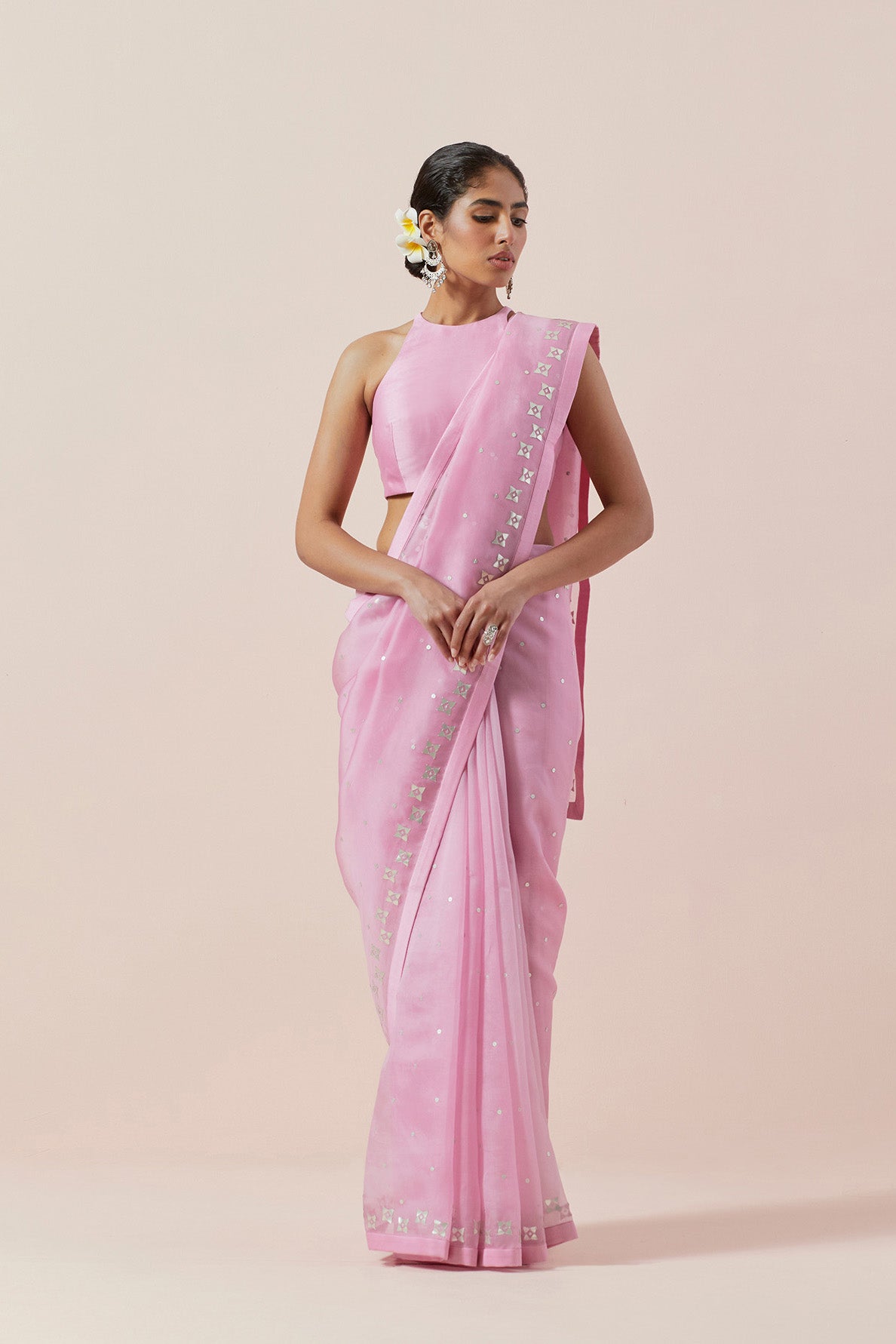 Four-Petal Floral Tendril Saree Set