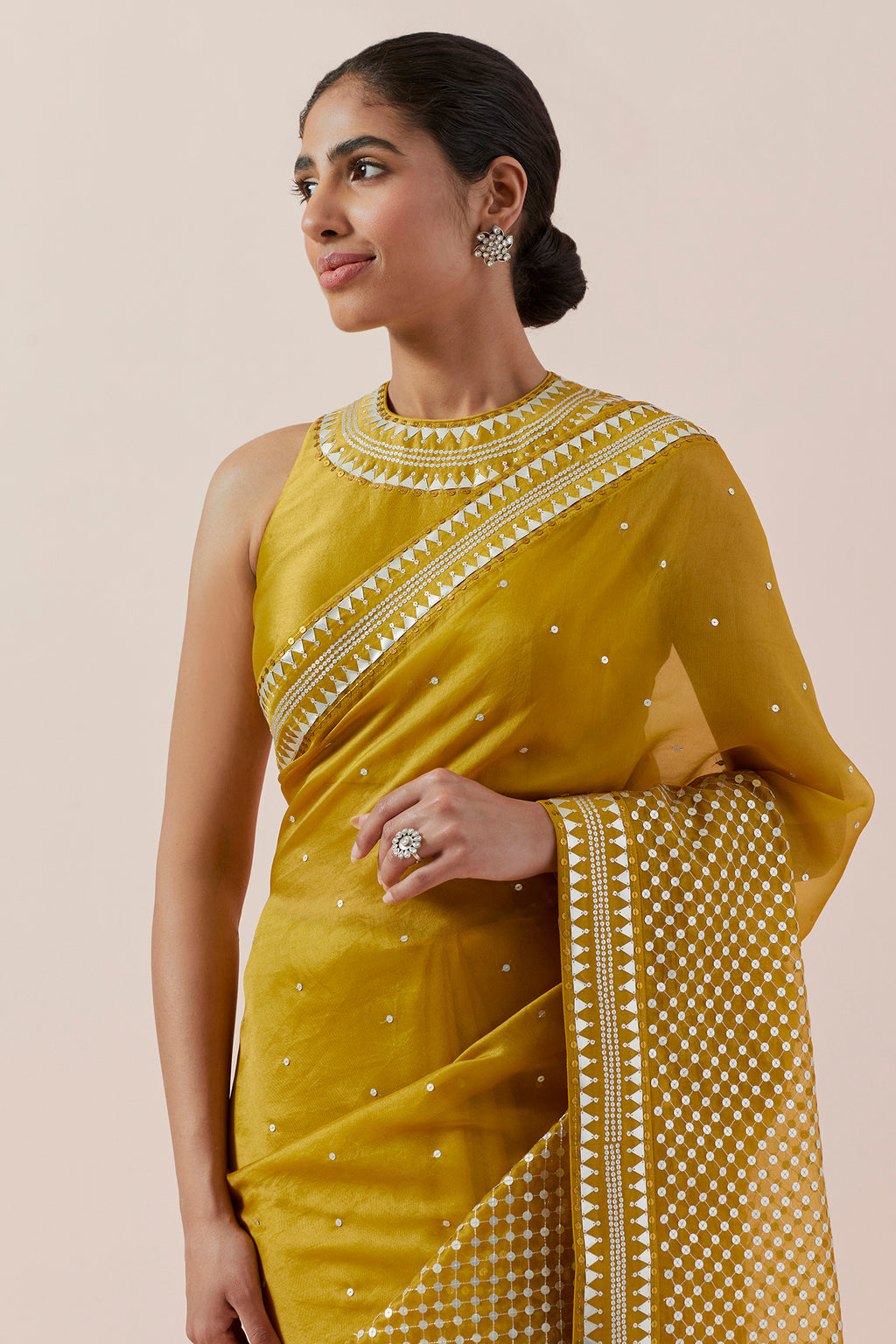 Jaal Border Saree Set