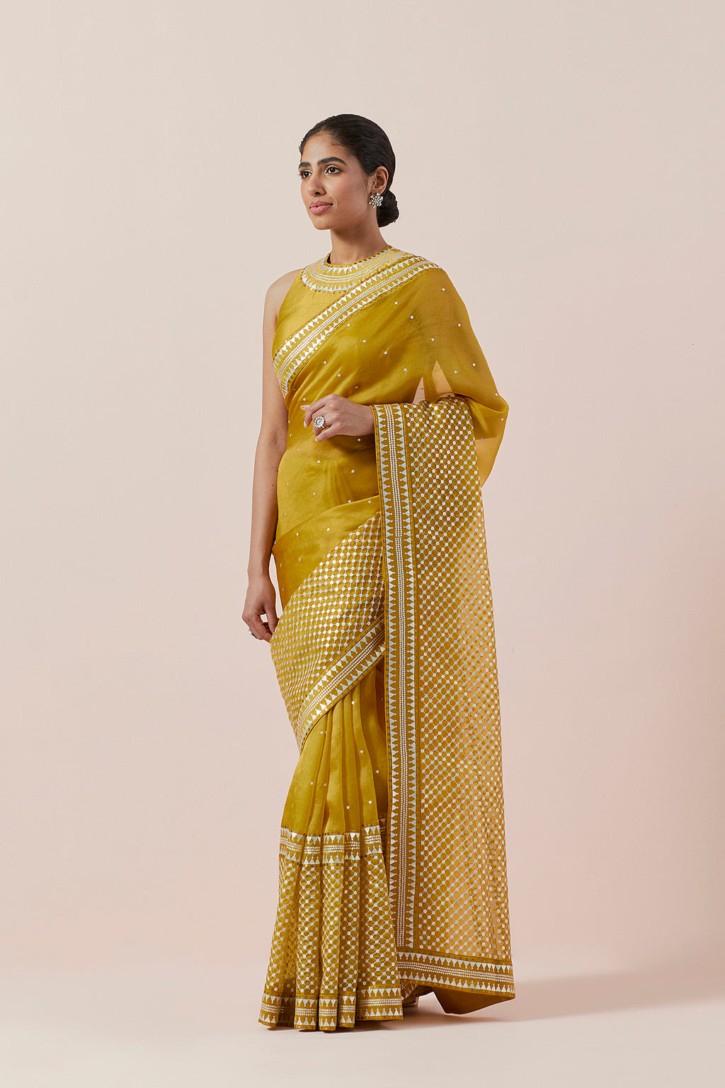 Jaal Border Saree Set