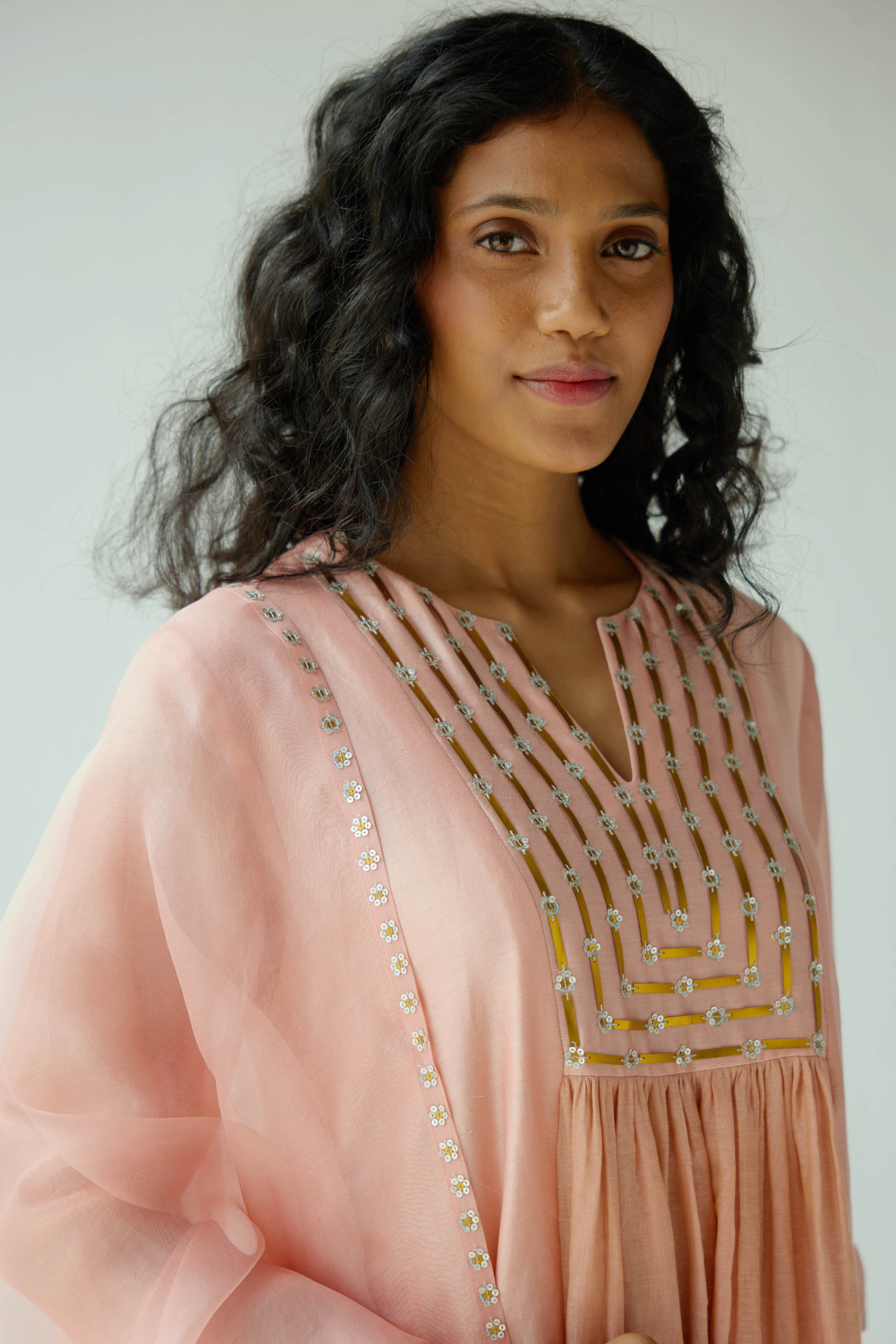 Concentric Lines Yoke Kurta Set