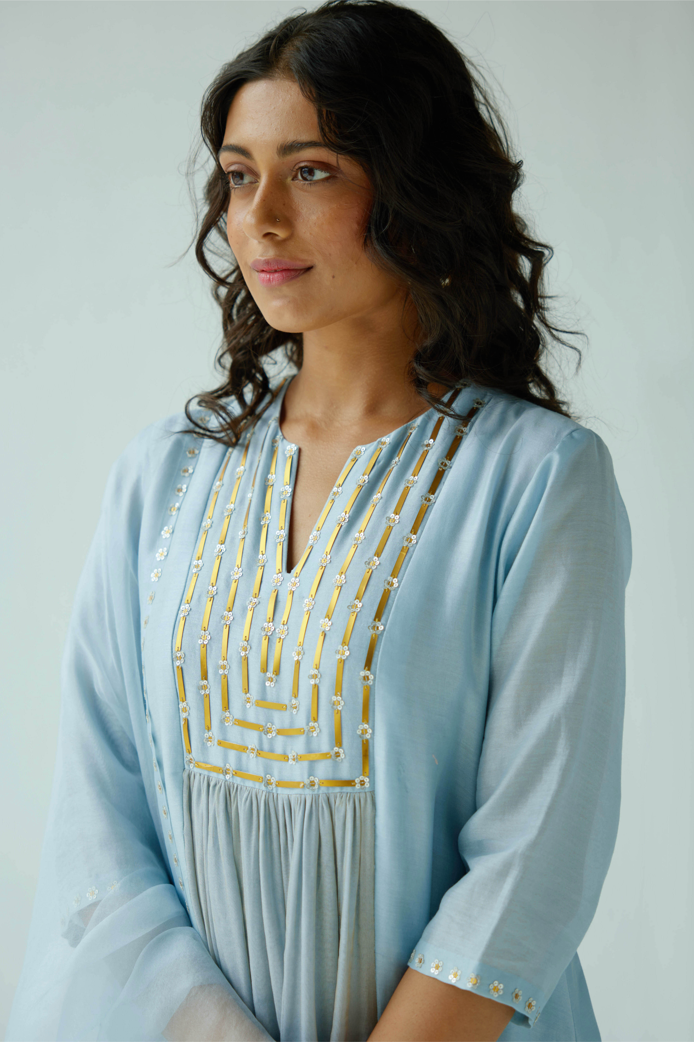 Concentric Lines Yoke Kurta Set