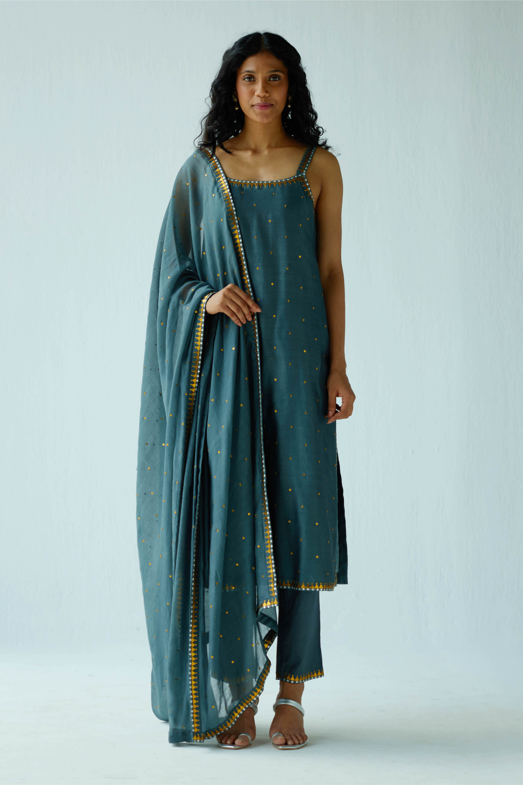 Pyramid Motif Strappy Kurta Set