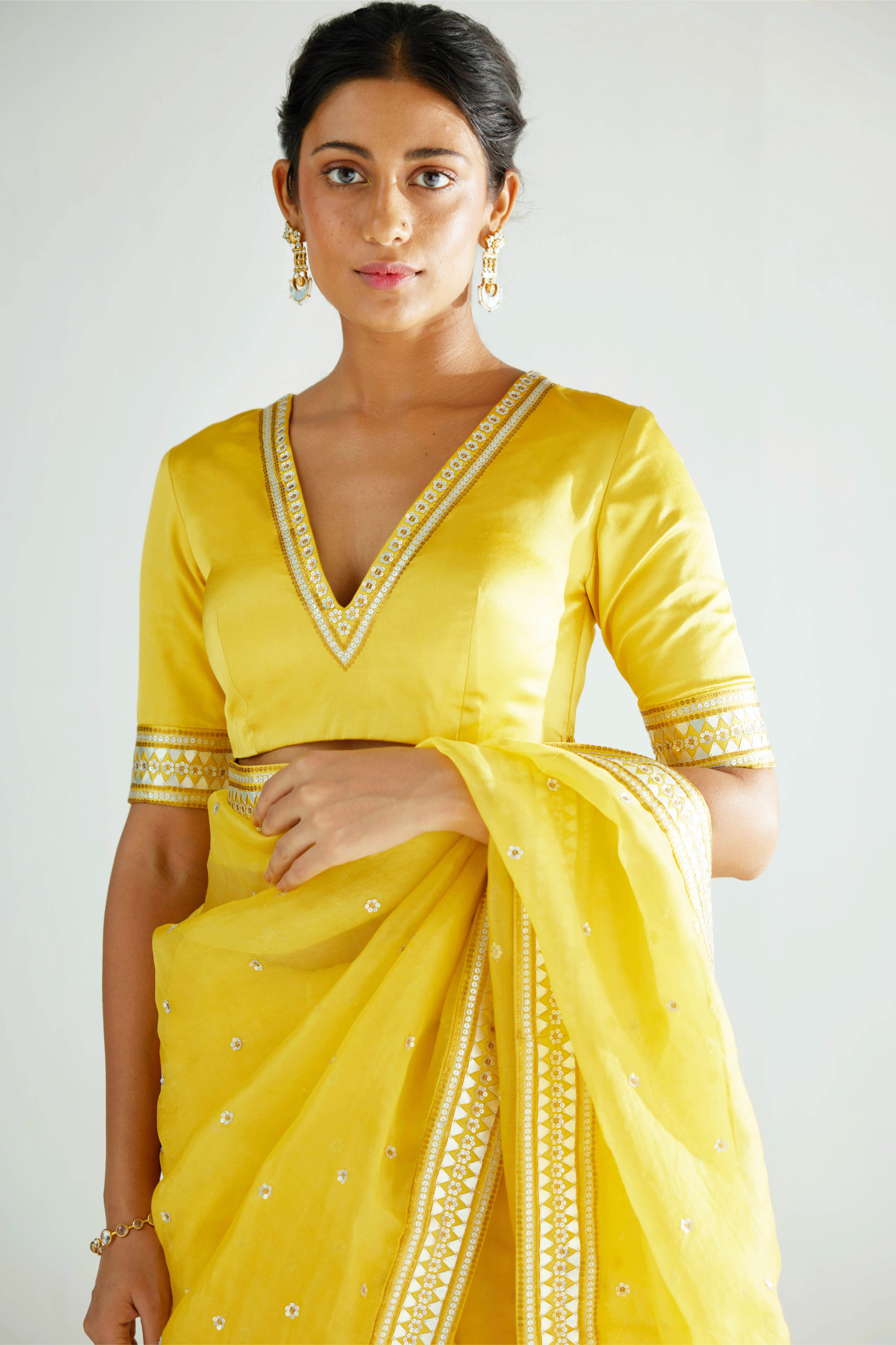 Mirrored Pyramids Border Saree Set