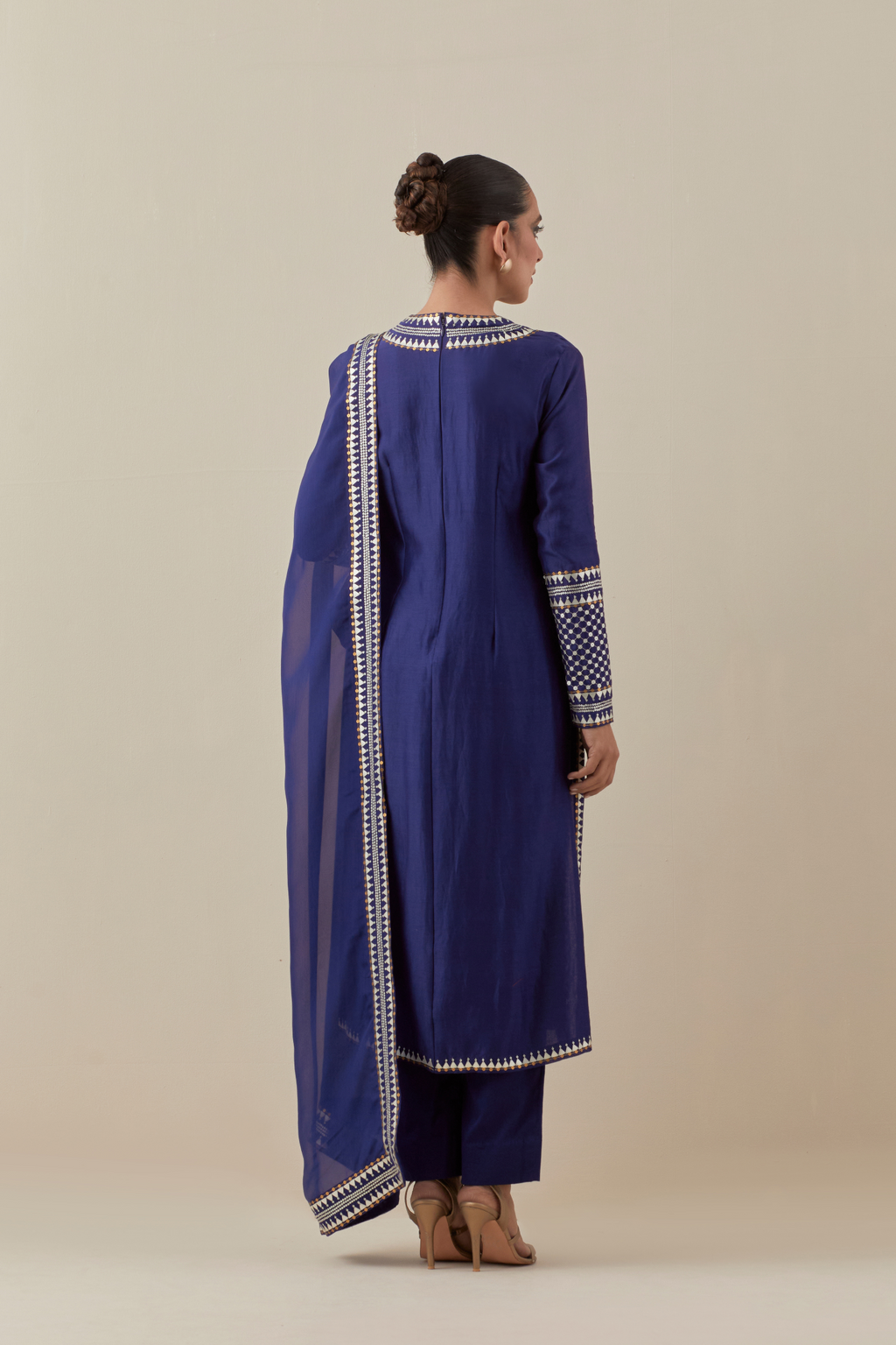 Jaal Border Kurta Set