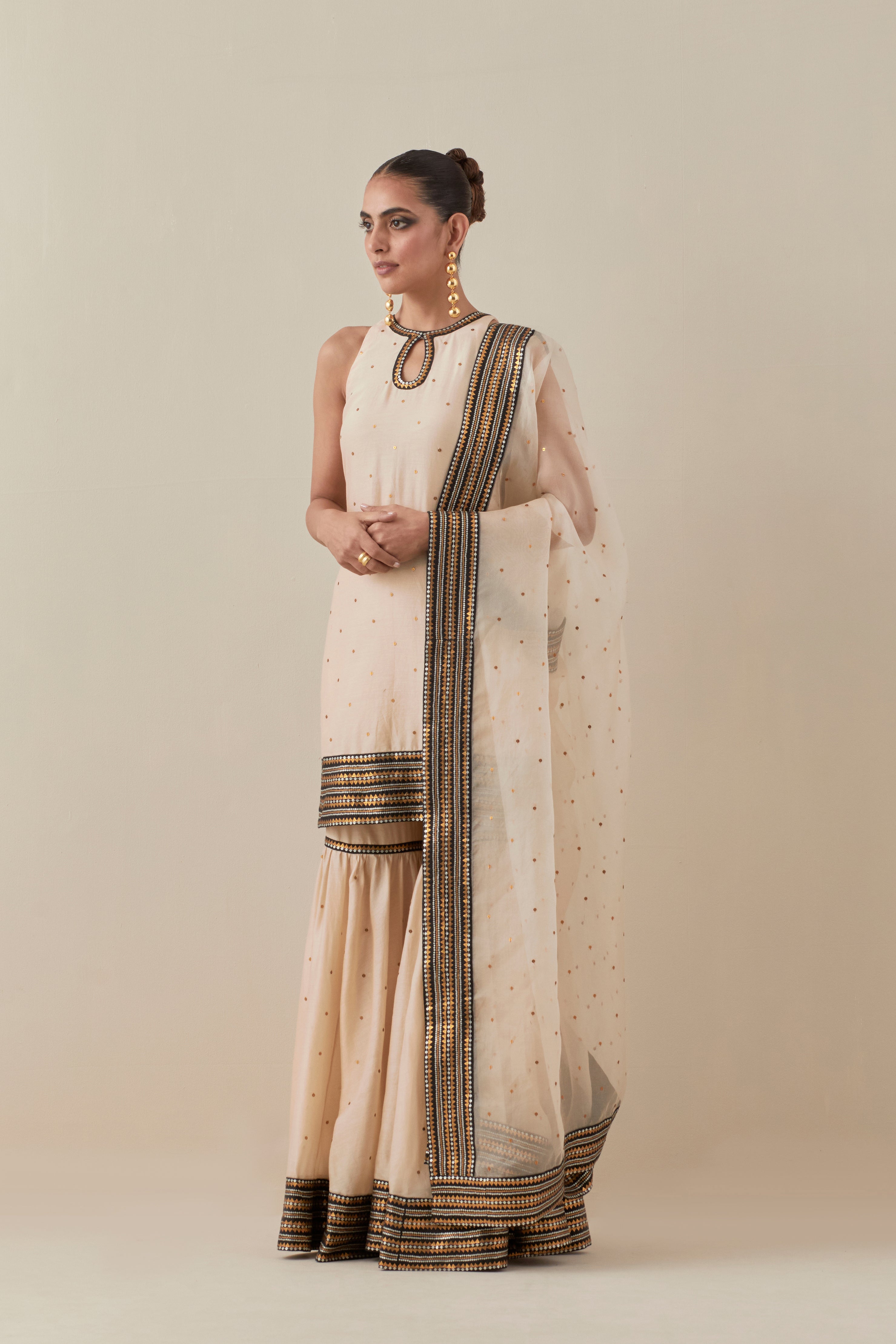 Inverted Mini Fence Border Garara Set