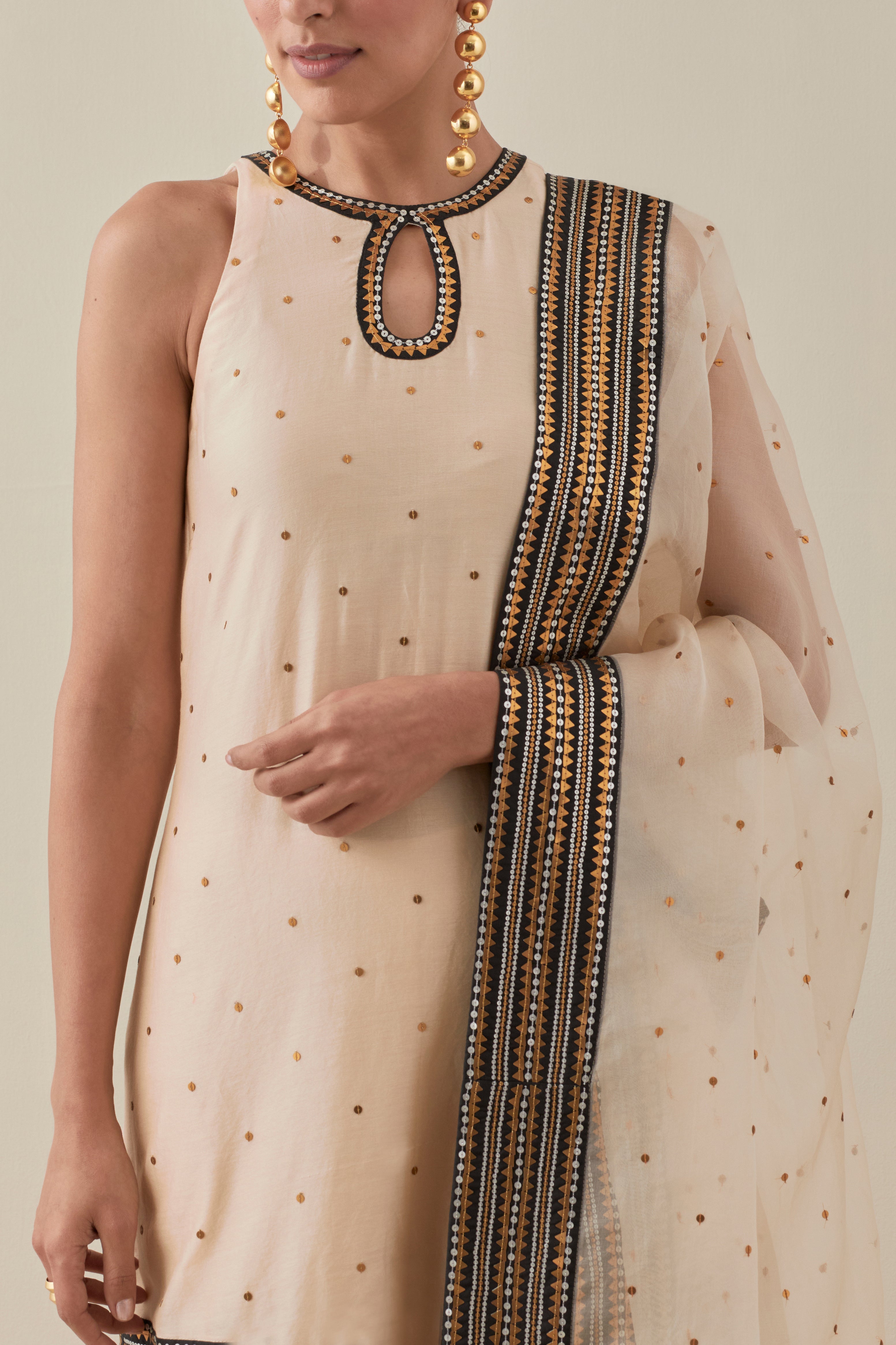 Inverted Mini Fence Border Garara Set