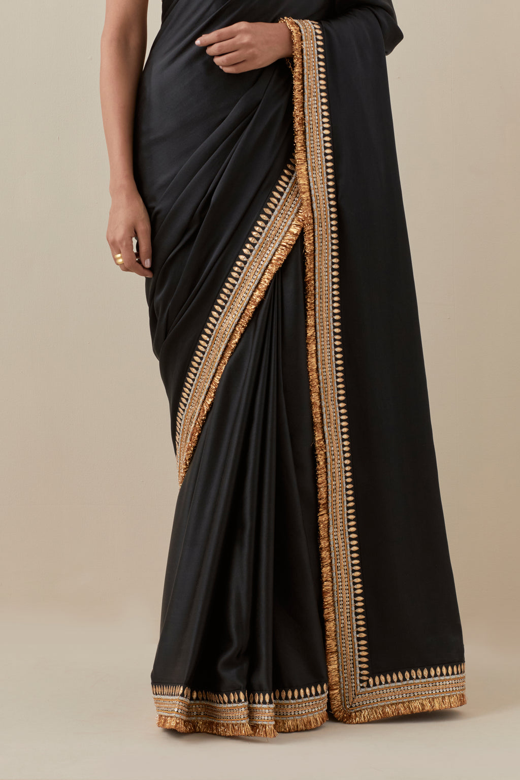 Gota And Jhaalar Border Saree