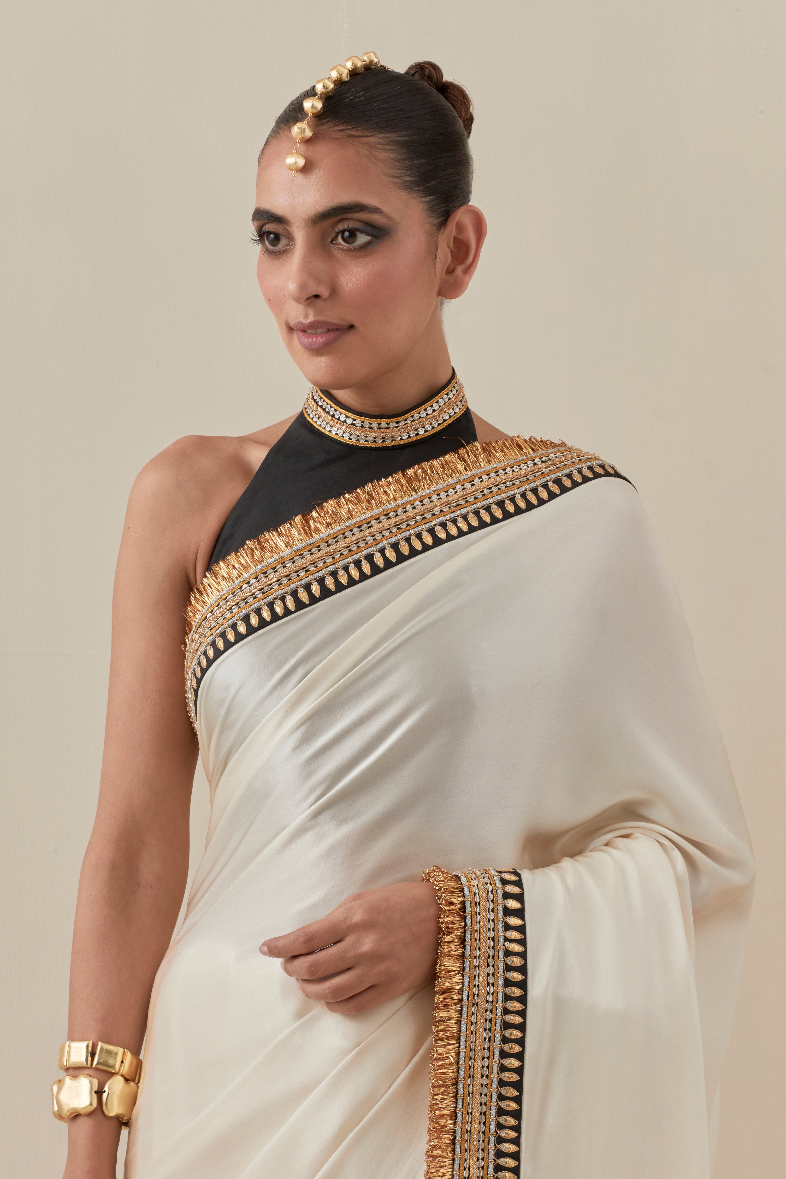 Gota And Jhaalar Border Saree