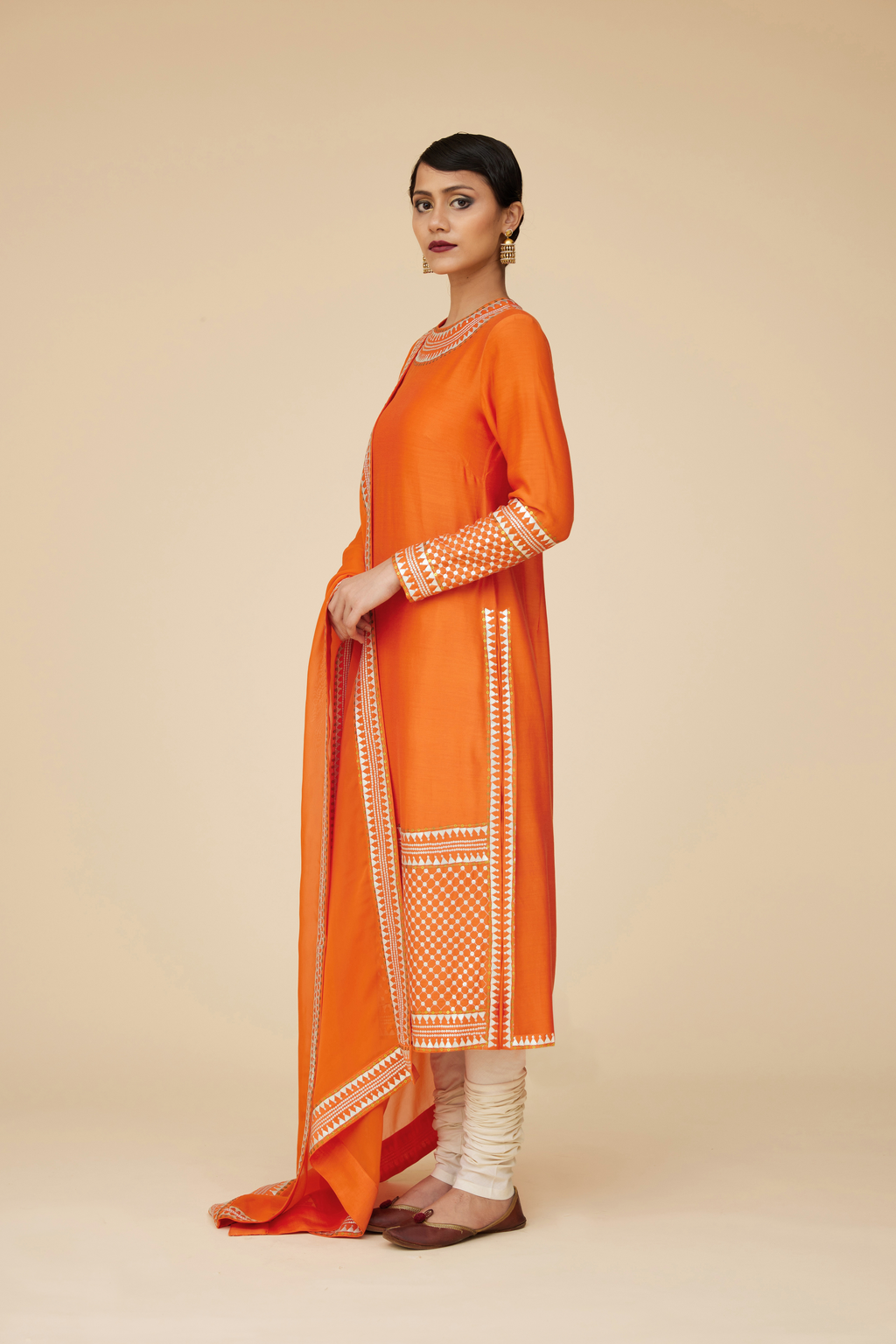 Jaal Border Kurta Set