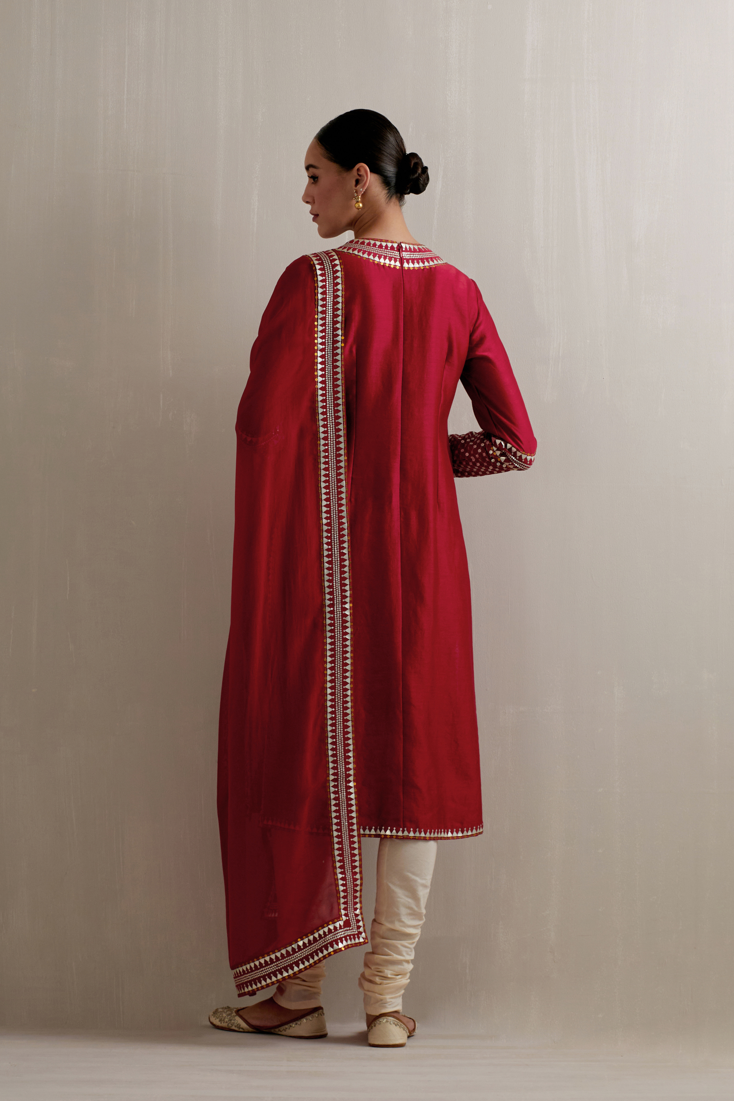 Jaal Border Kurta Set