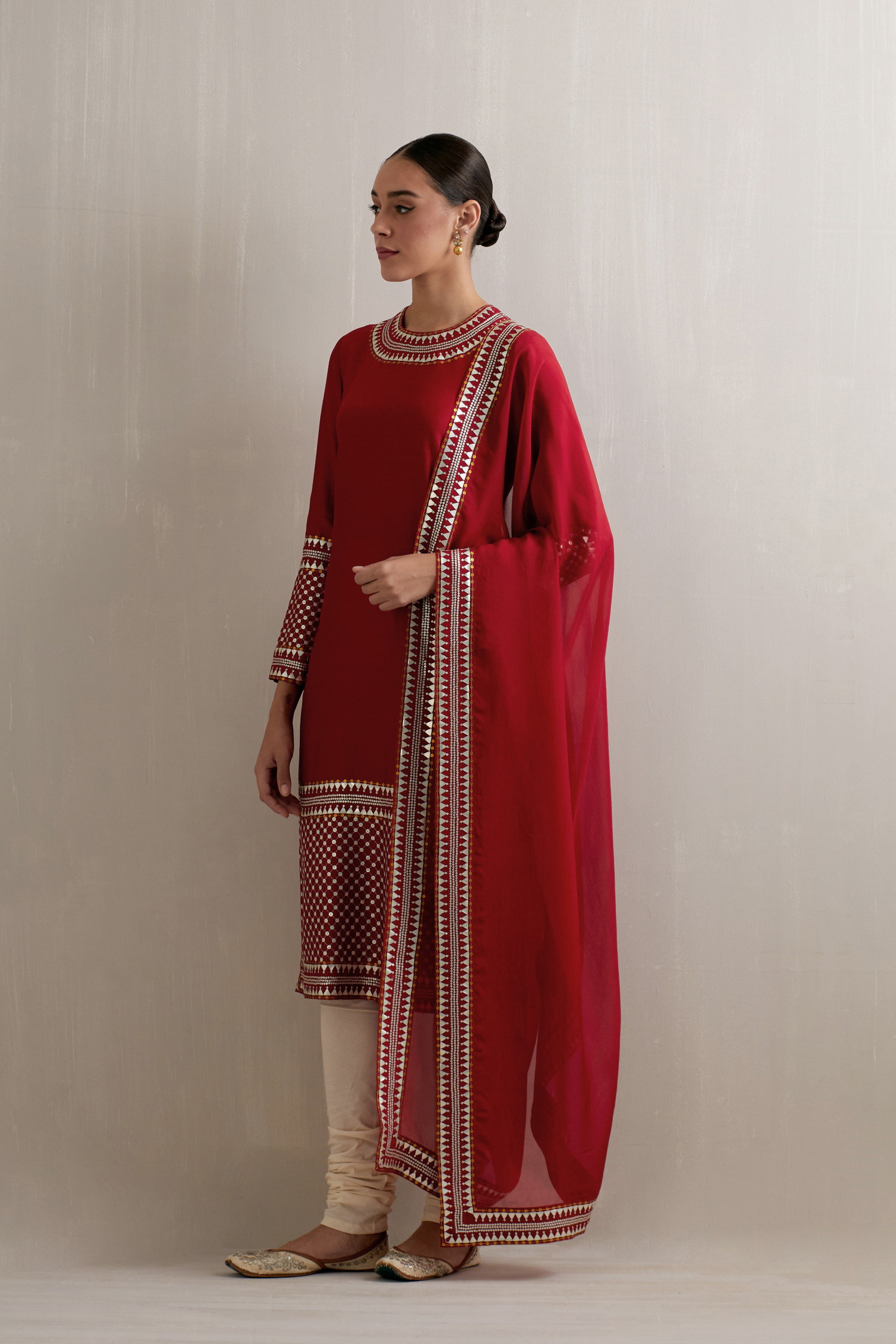 Jaal Border Kurta Set