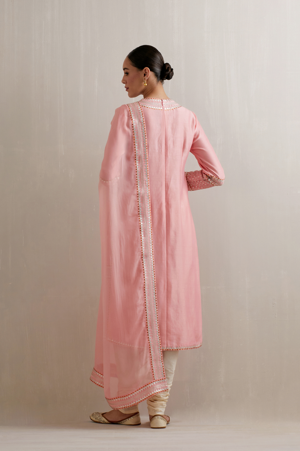 Jaal Border Kurta Set
