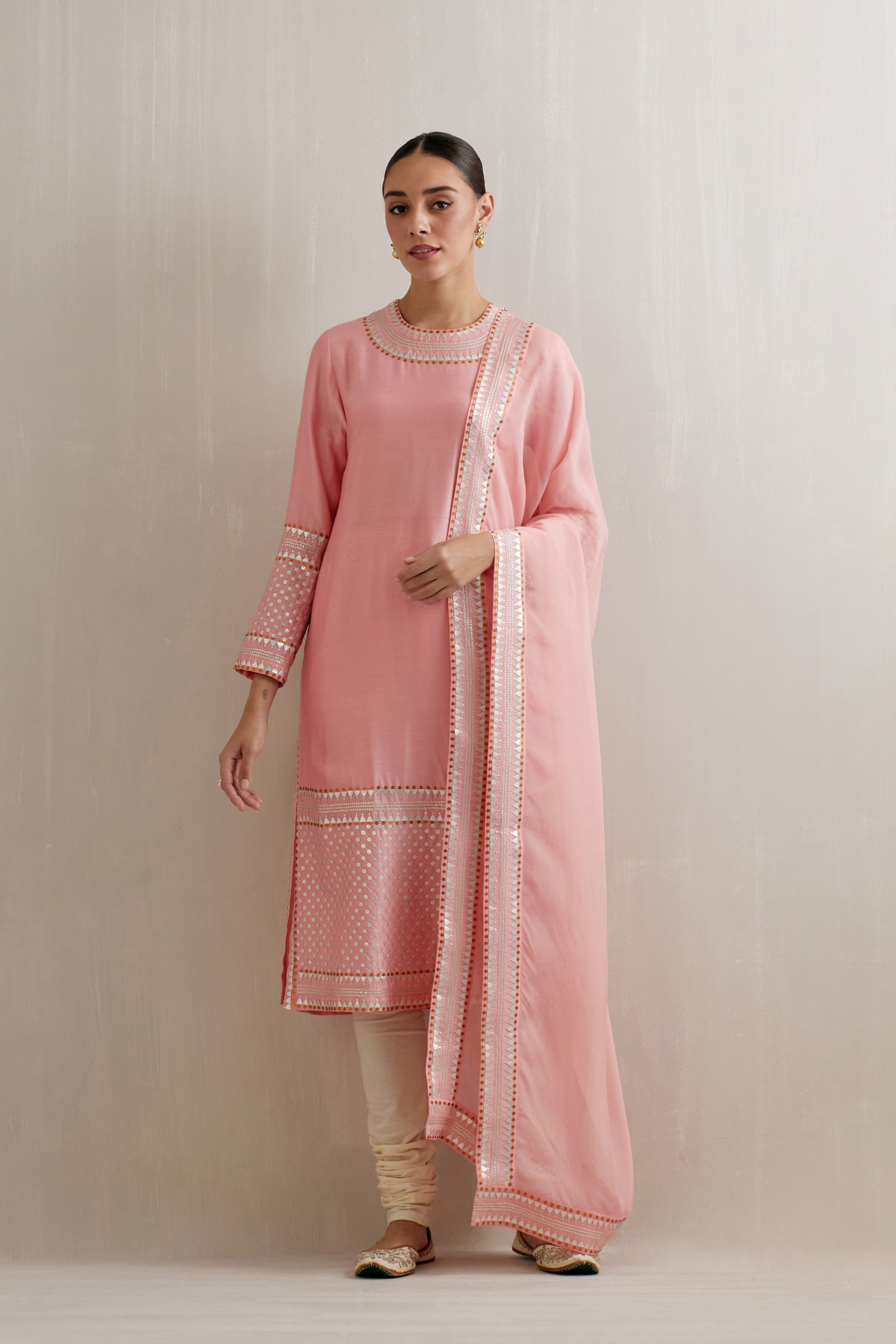 Jaal Border Kurta Set