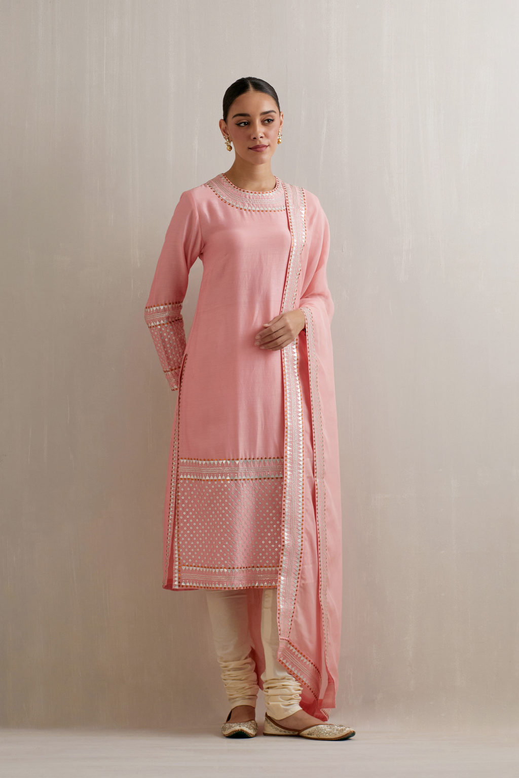Jaal Border Kurta Set