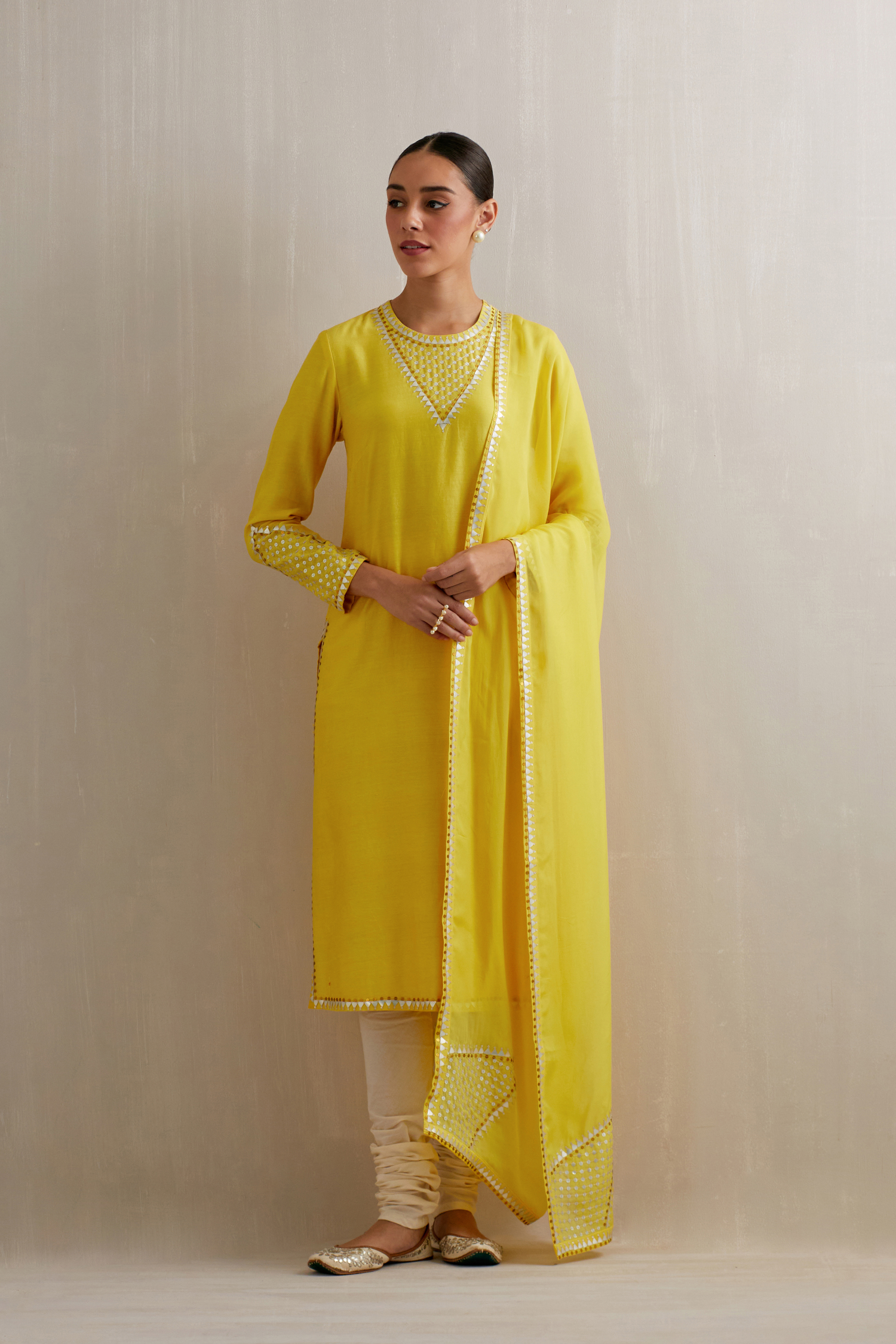 Choker Yoke Kurta Set