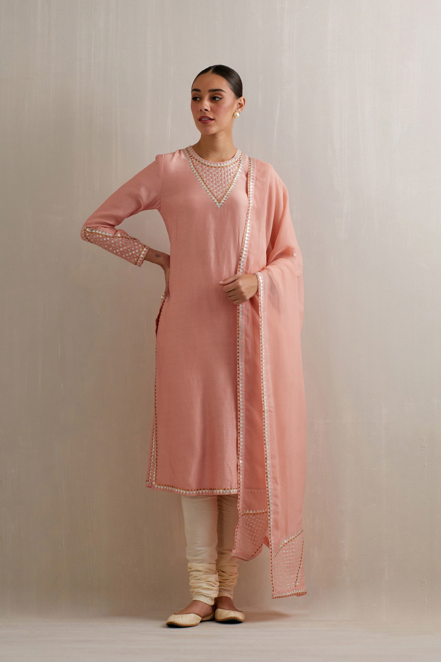 Choker Yoke Kurta Set