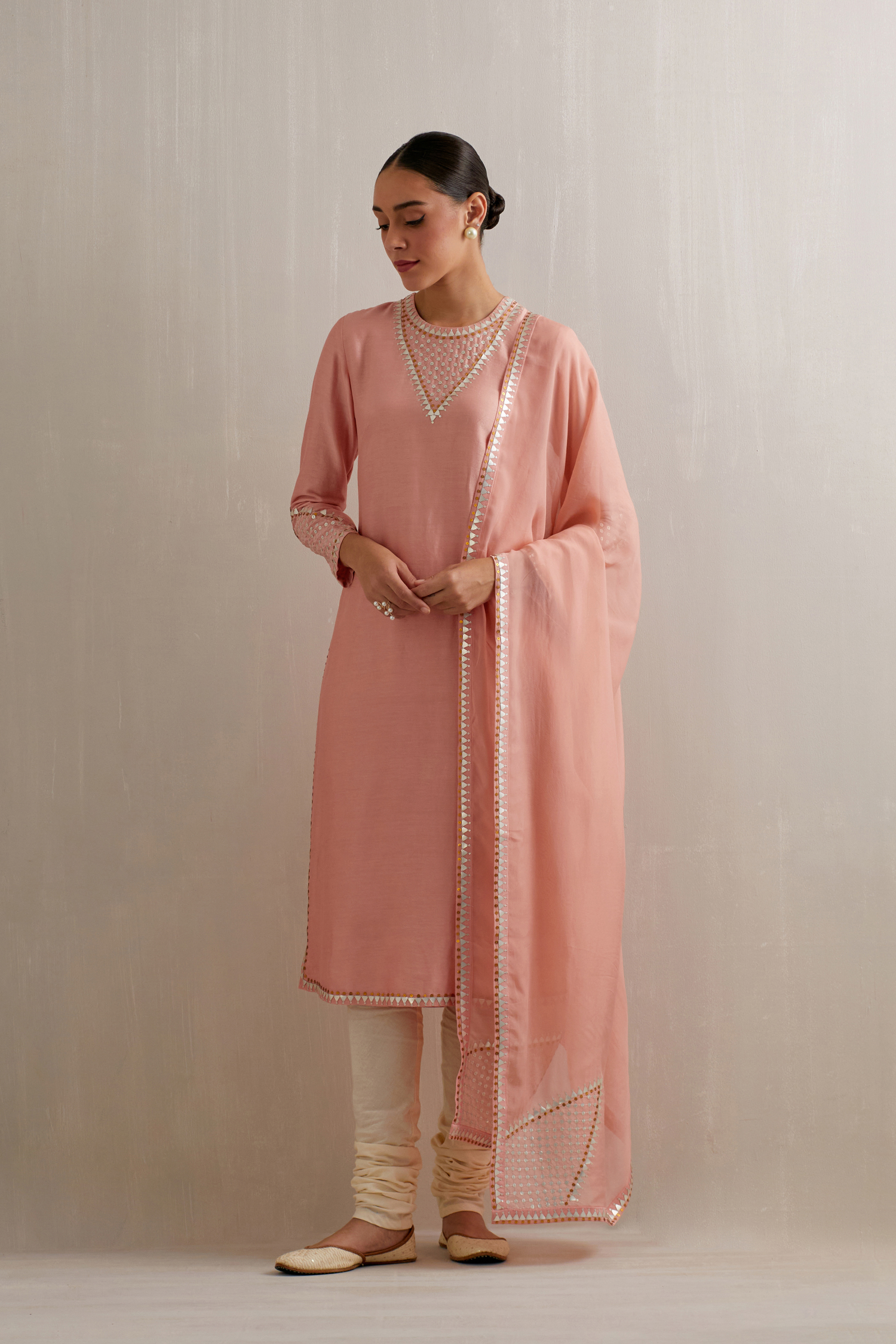 Choker Yoke Kurta Set