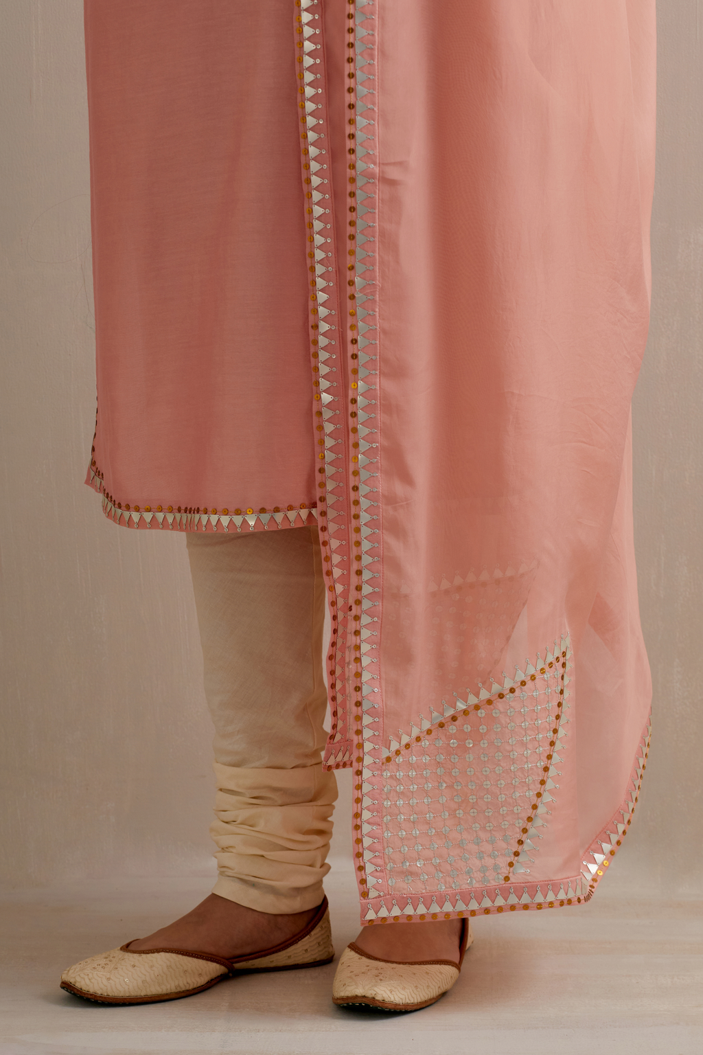 Choker Yoke Kurta Set