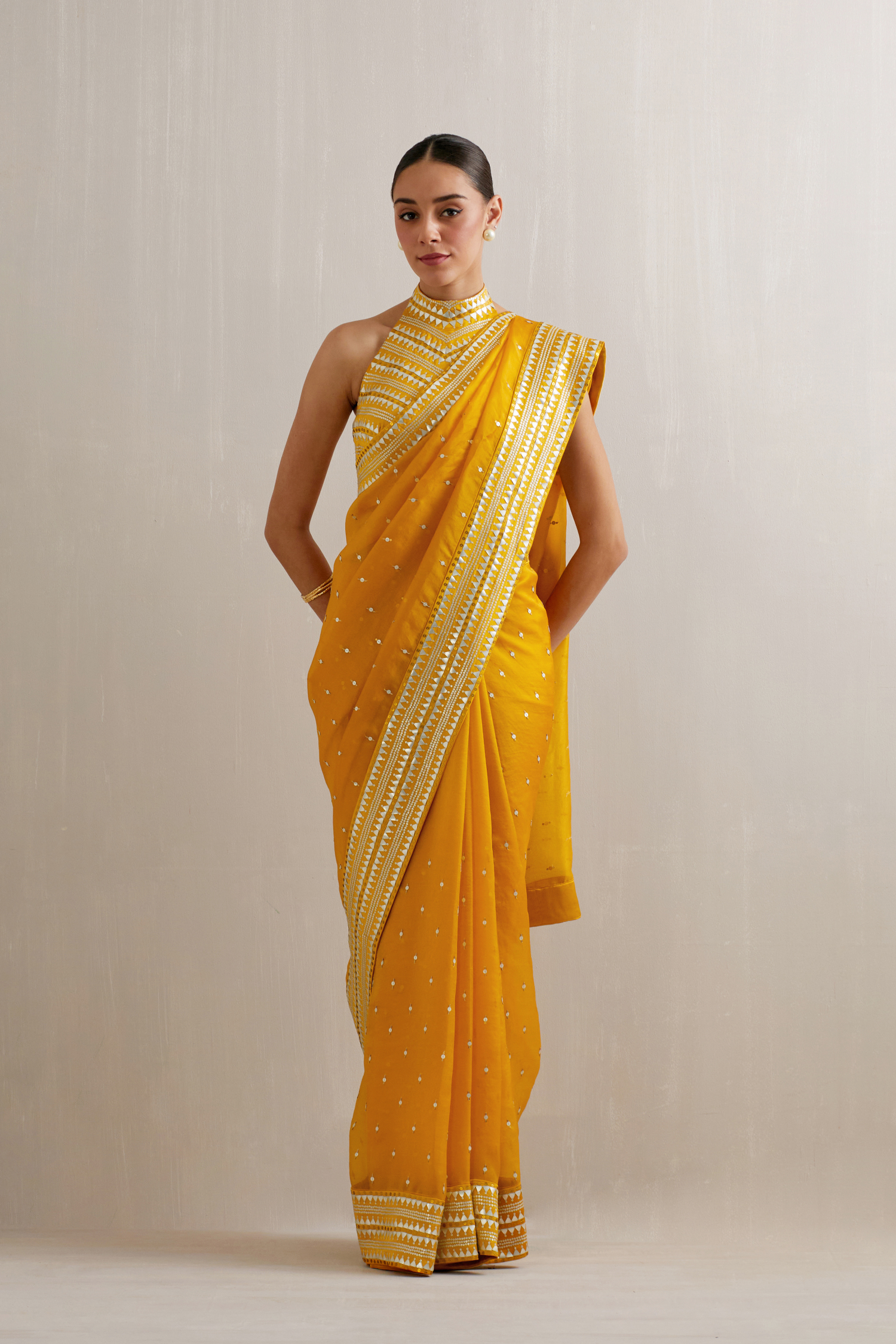 Inverted Fence Border Saree Set