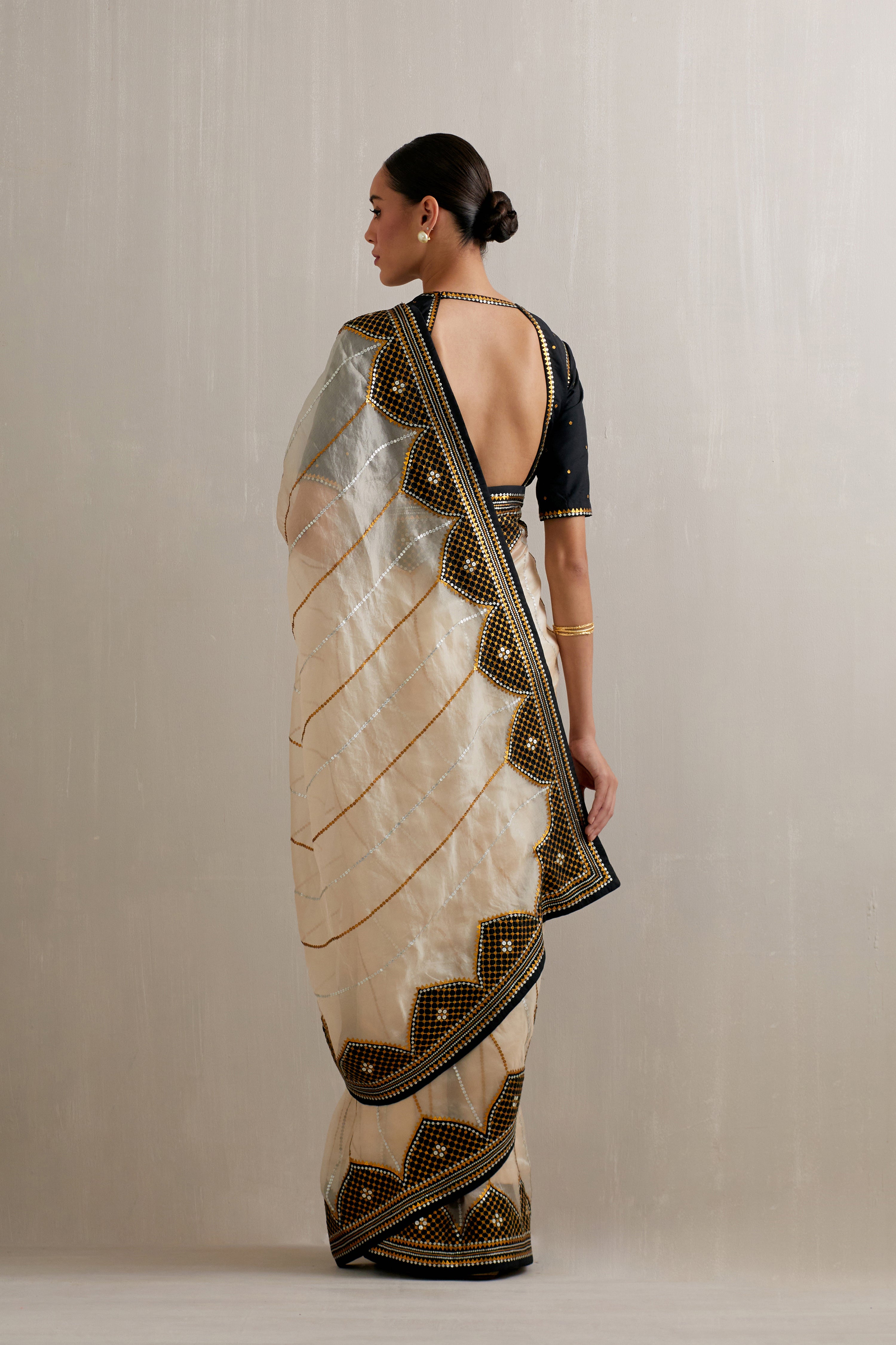 Dome And Jaal Saree Set