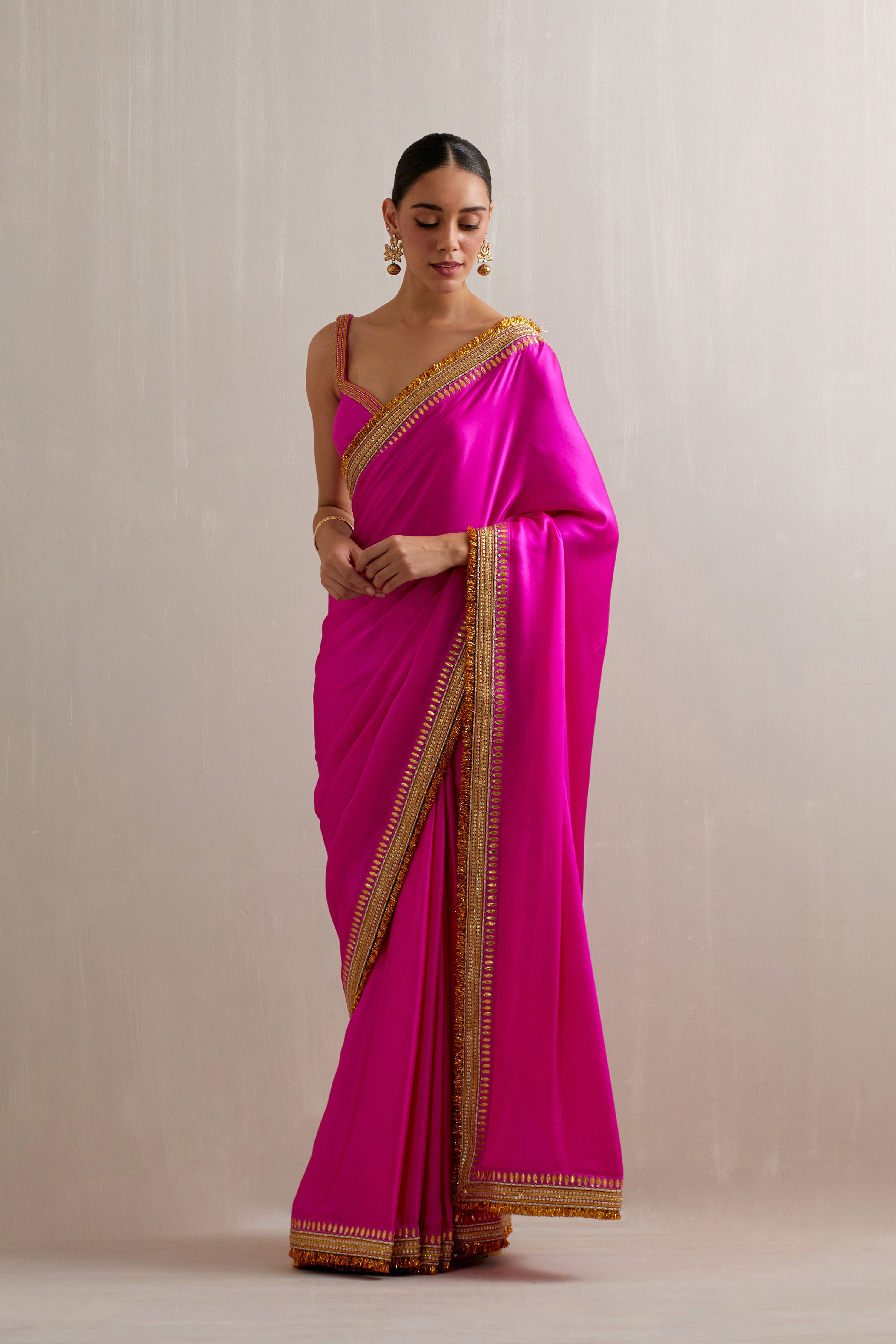 Gota And Jhaalar Border Saree