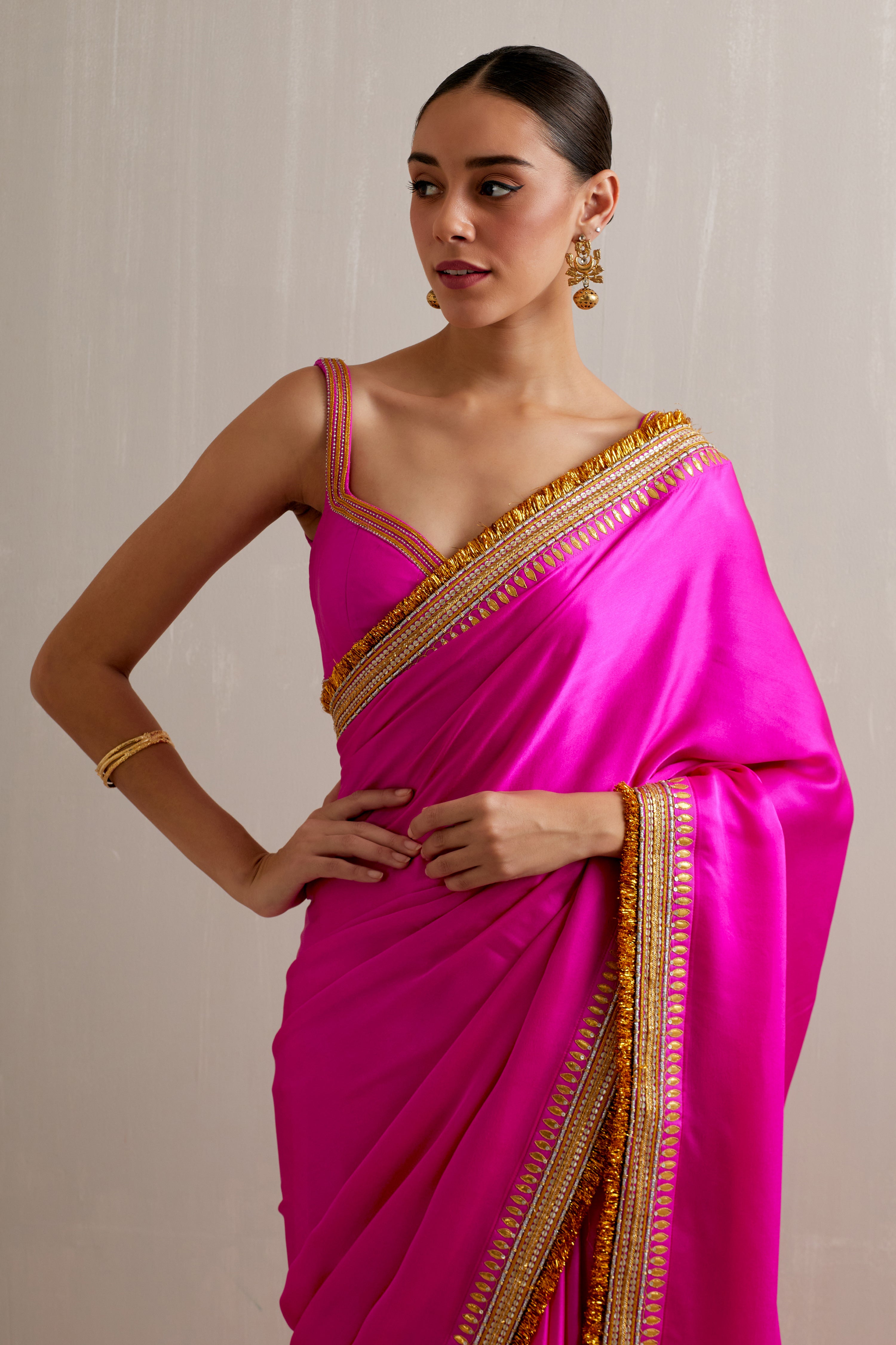 Gota And Jhaalar Border Saree