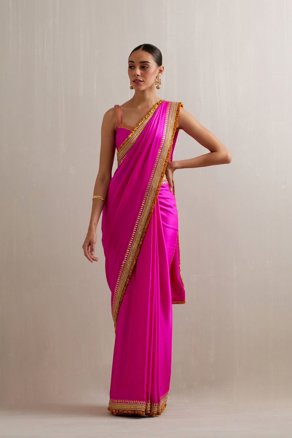 Gota And Jhaalar Border Saree