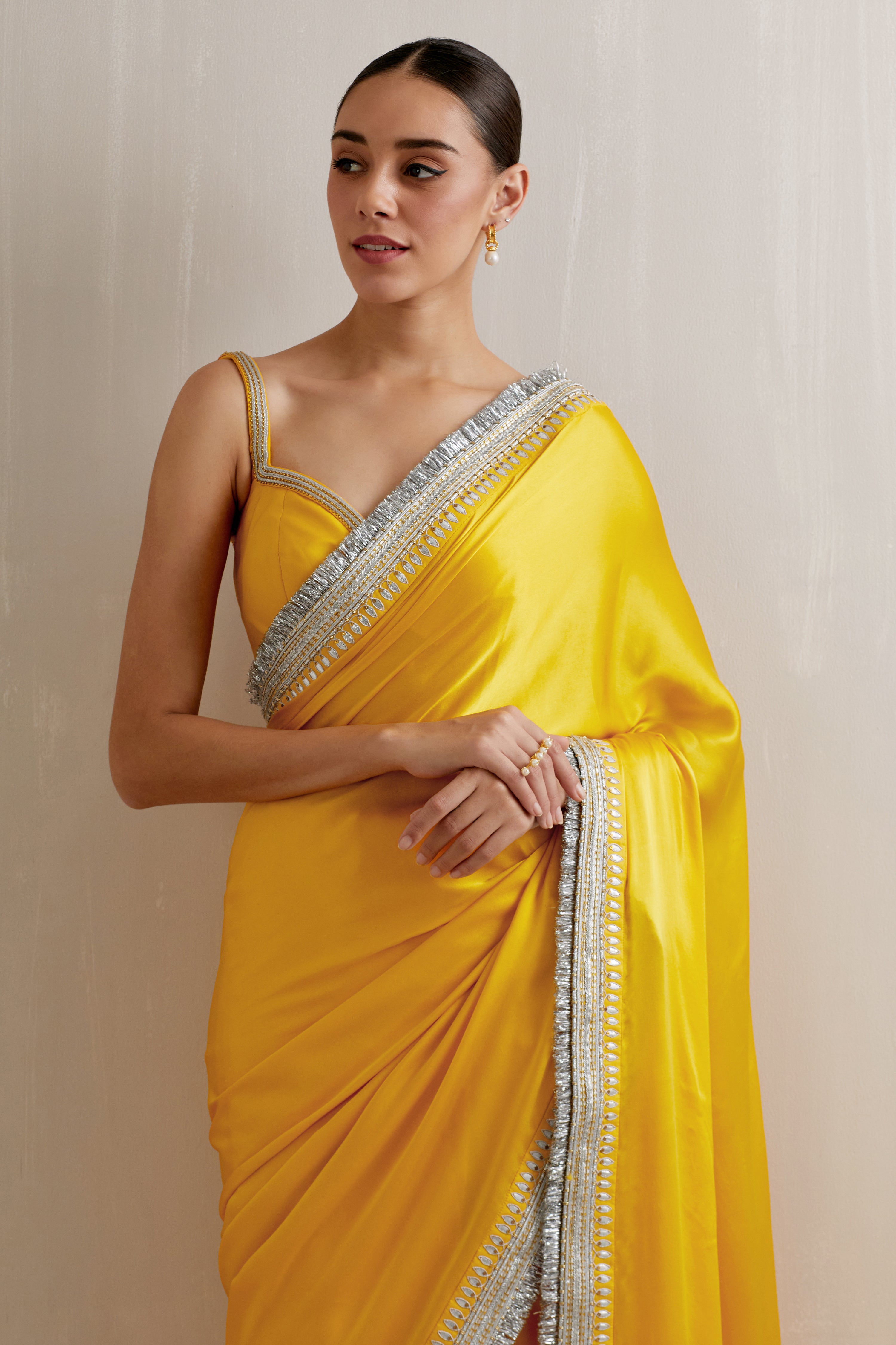 Gota And Jhaalar Border Saree