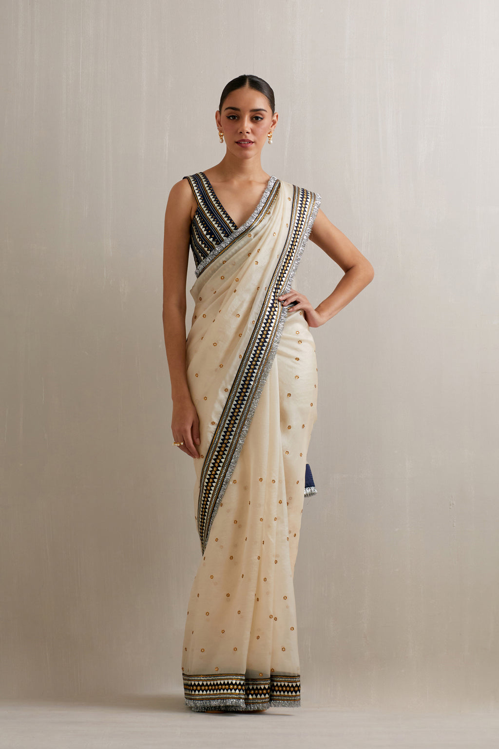 Mirrored Pyramids Border Saree Set