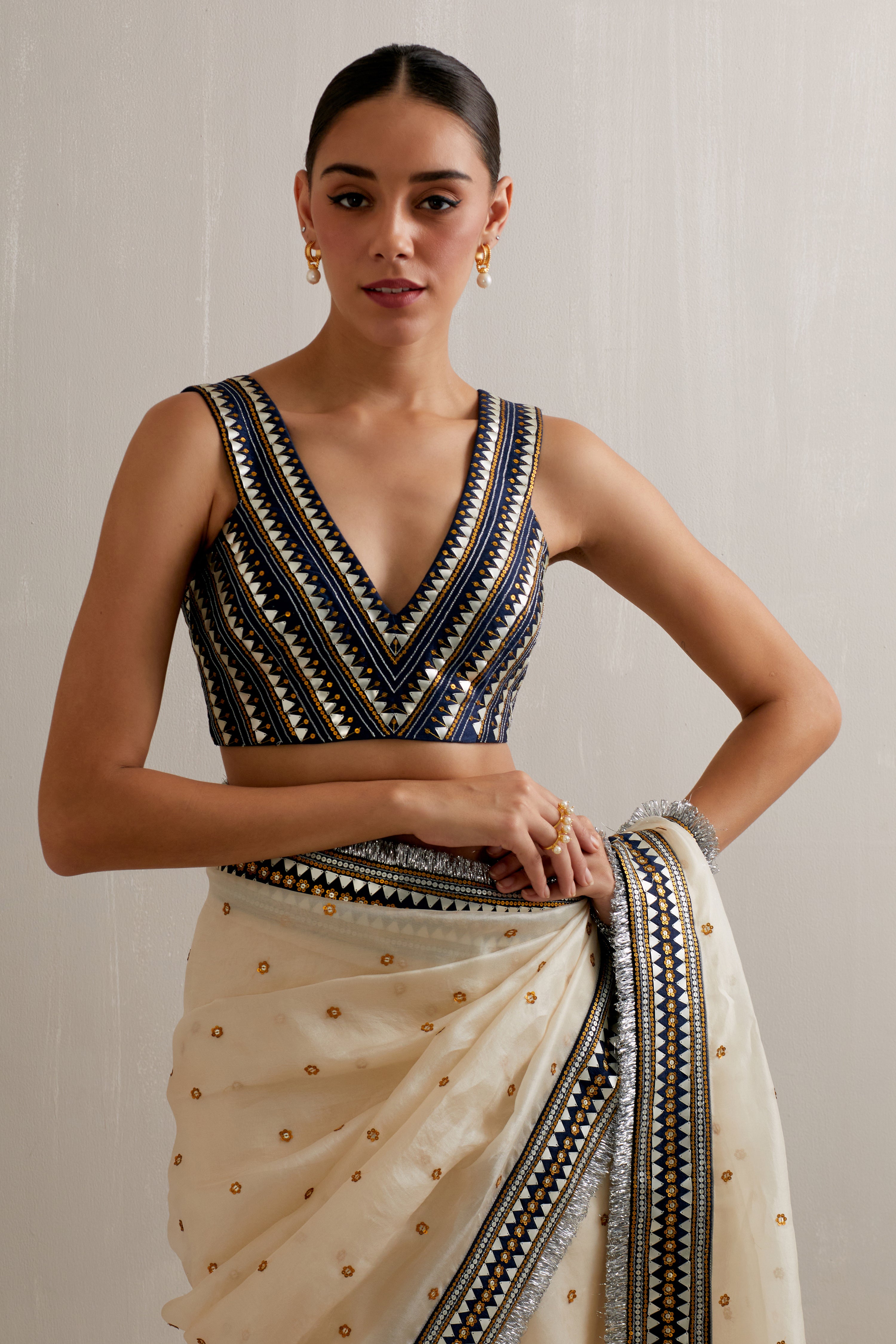 Mirrored Pyramids Border Saree Set