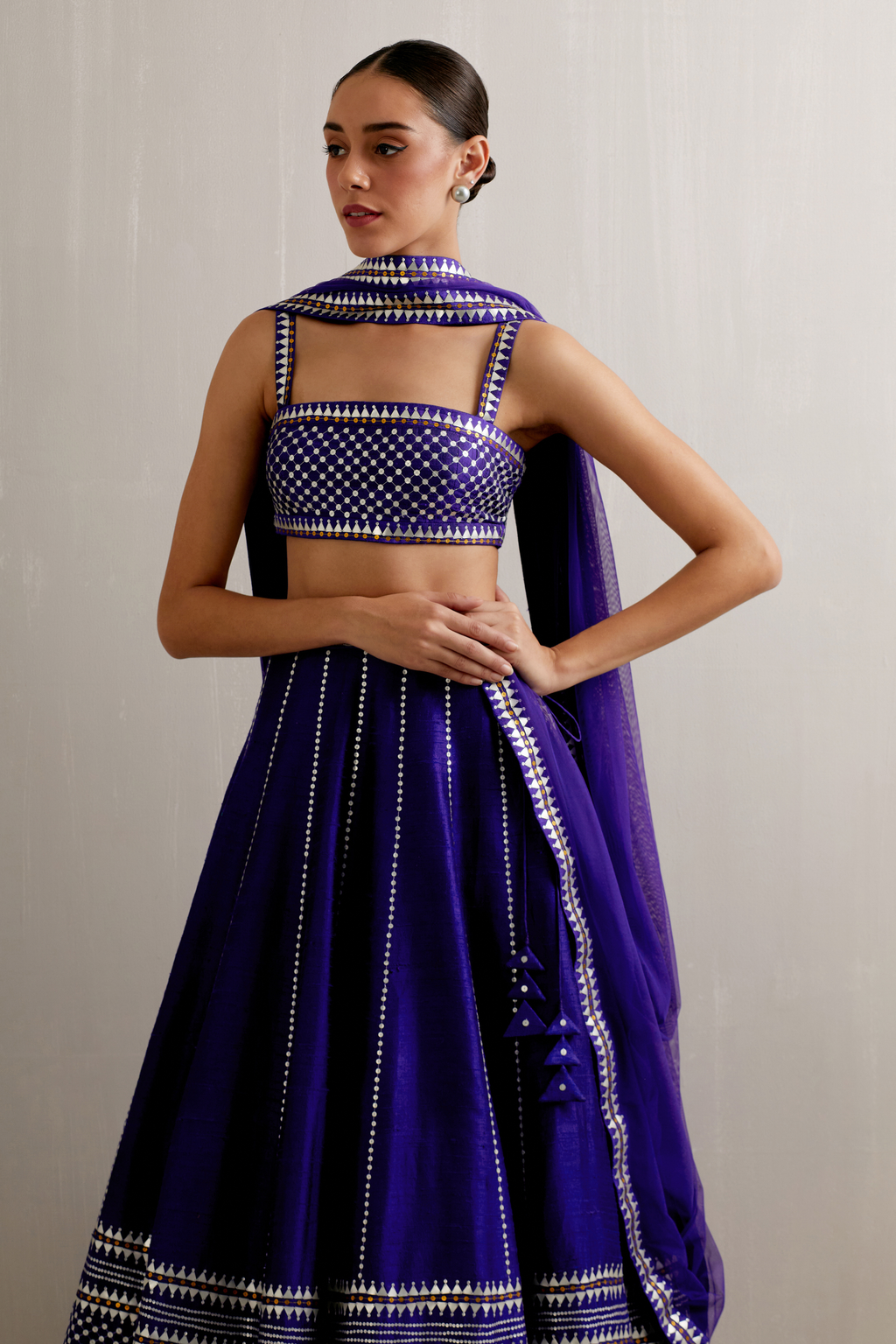 Jaal Border Lehenga Set