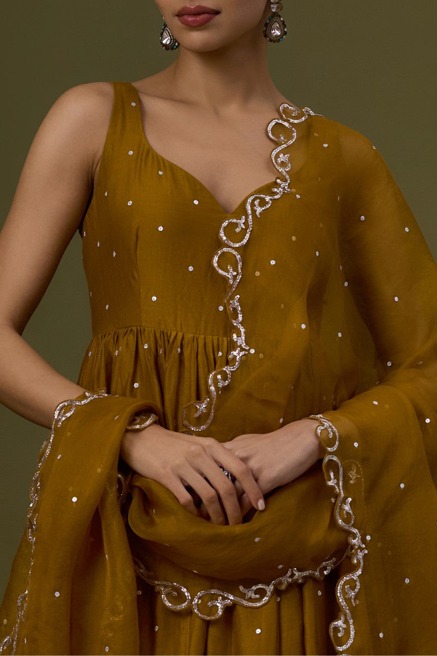 Baroque Scallop Anarkali Set