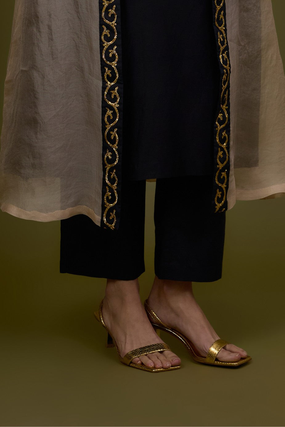 Baroque Border Jacket Set