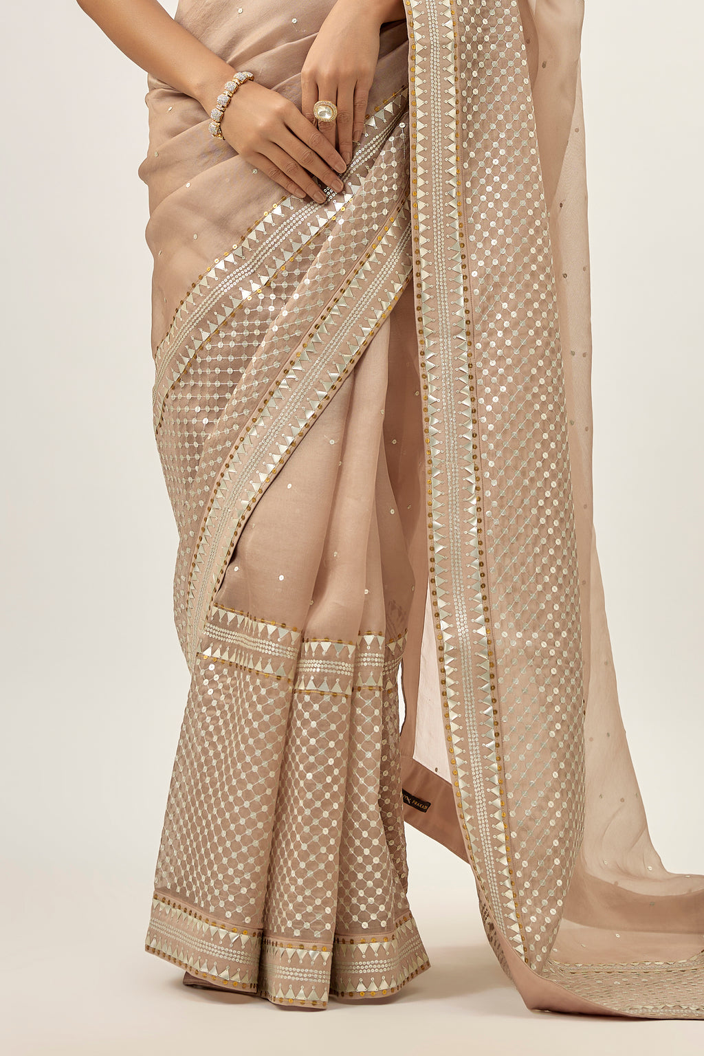 Jaal Border Saree Set
