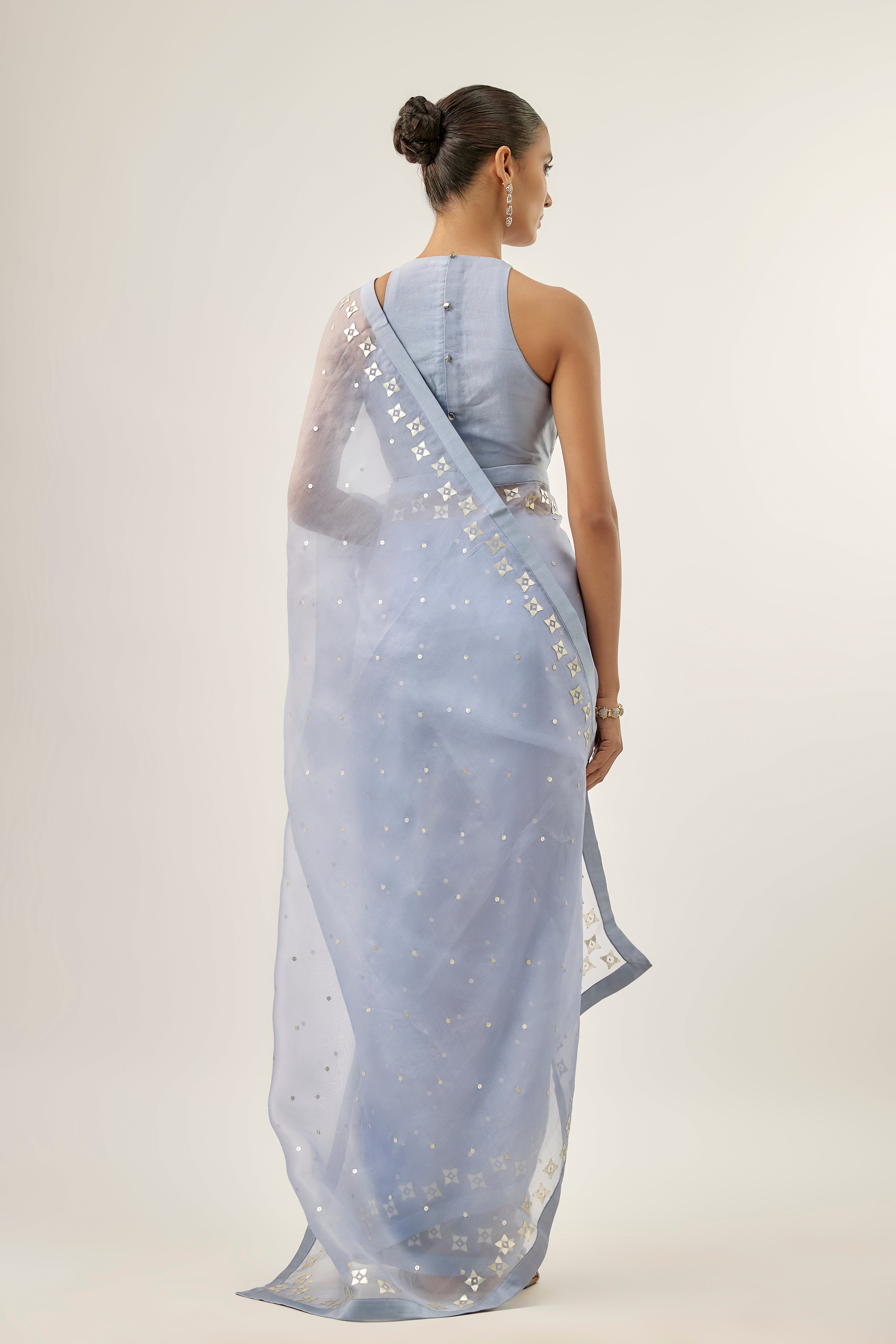 Four-Petal Floral Tendril Saree Set