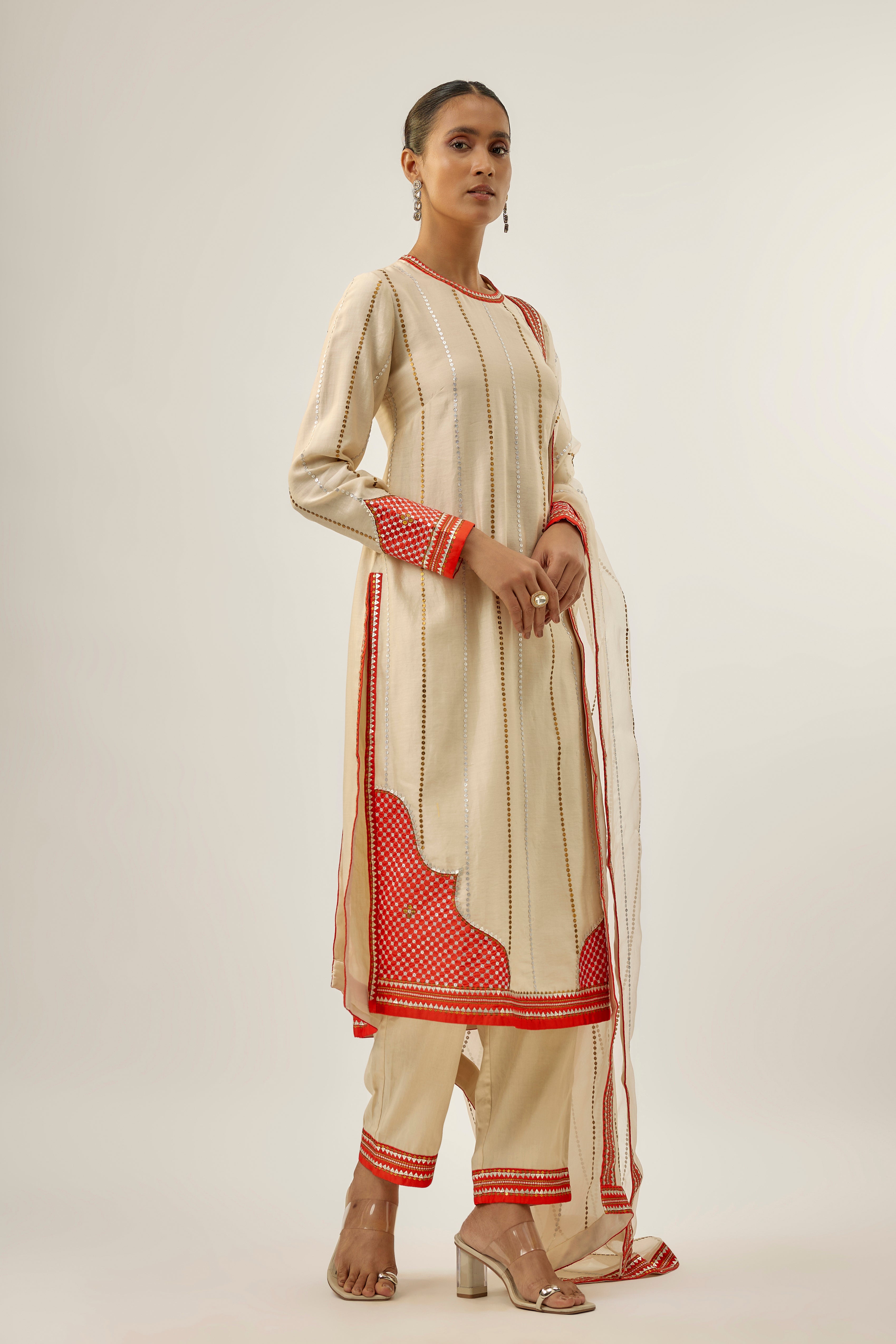 Jharokha And Jaal Kurta Set