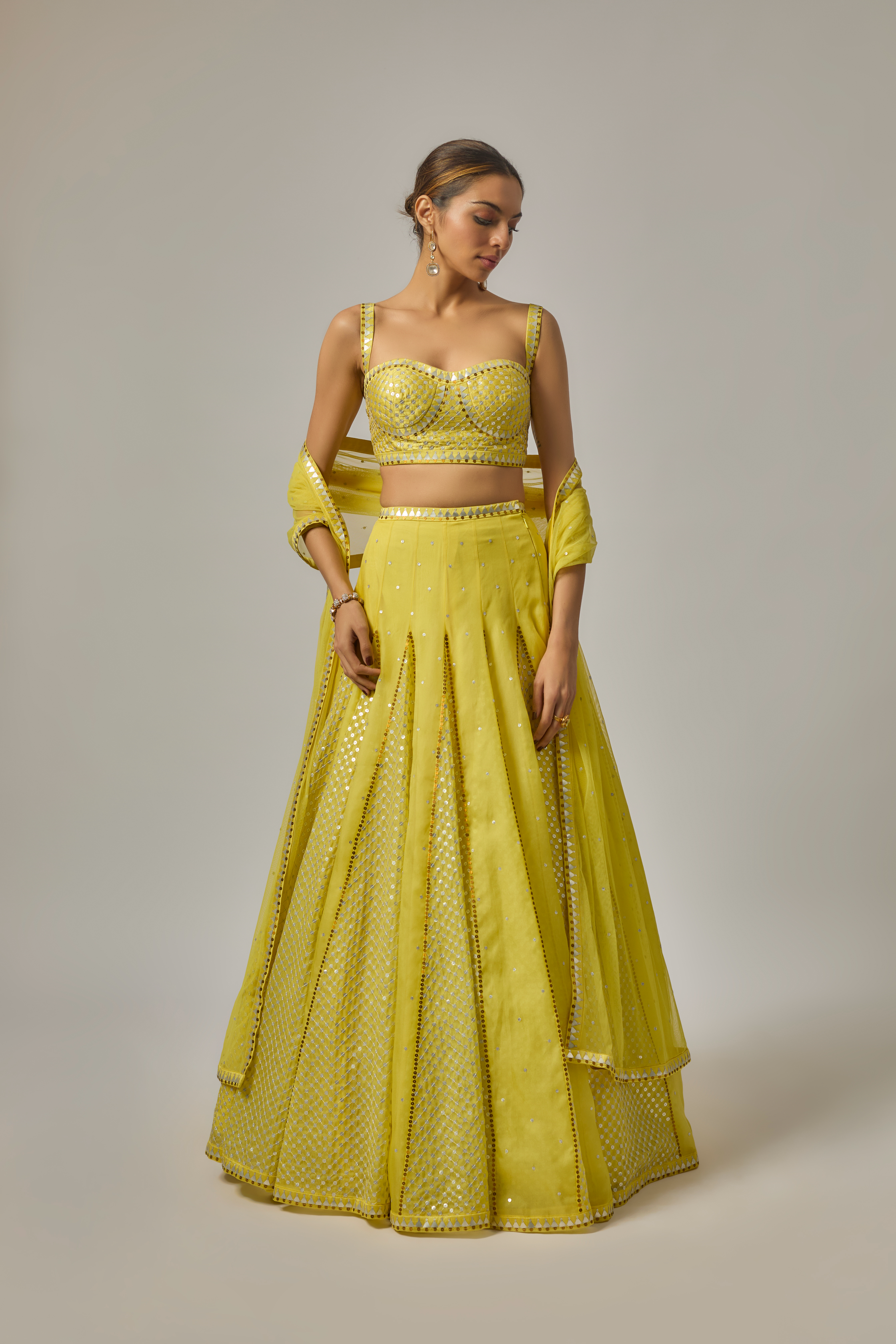 Jaal Godets Lehenga Set