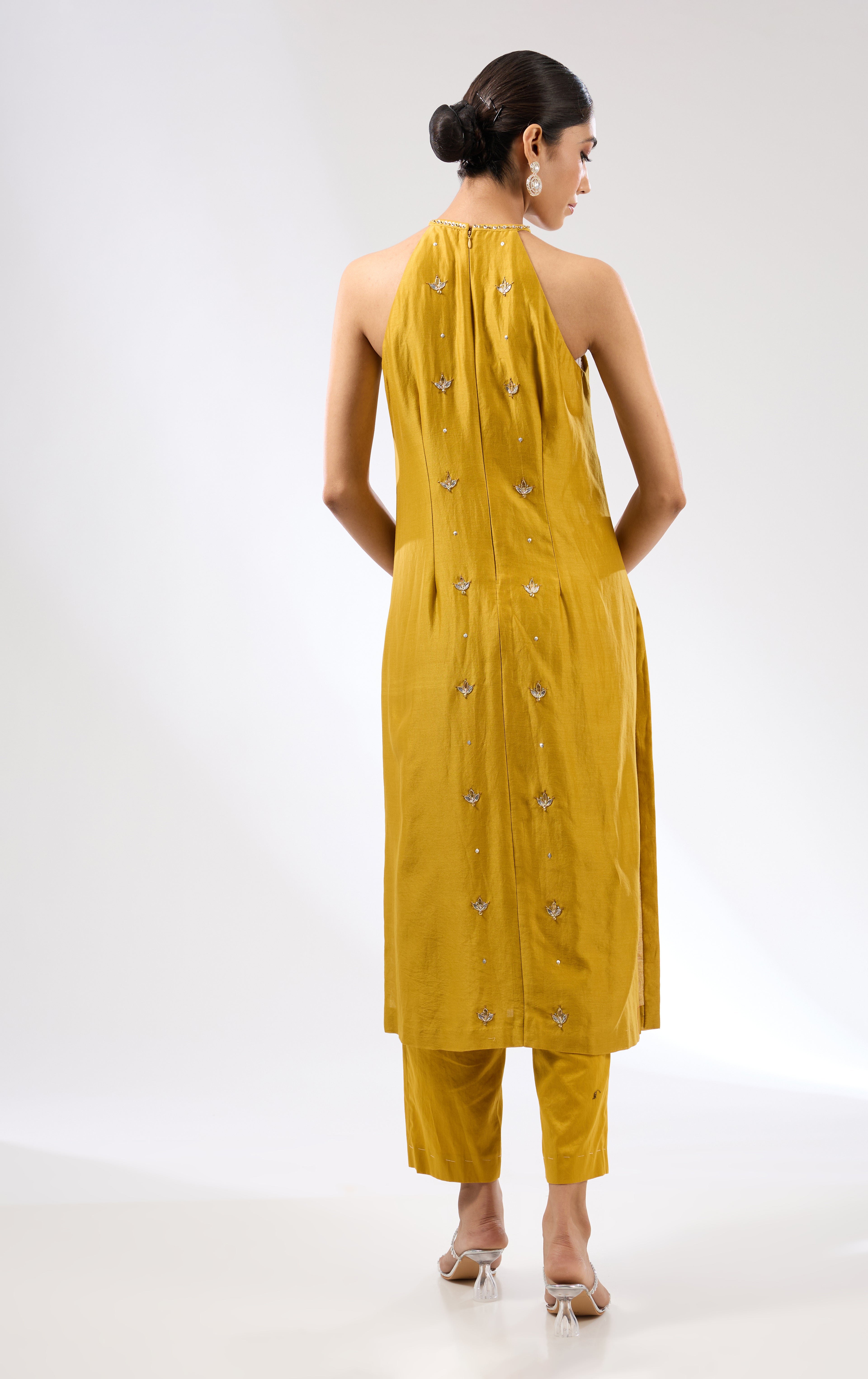 Gota-Patti Motif Halter Kurta Set