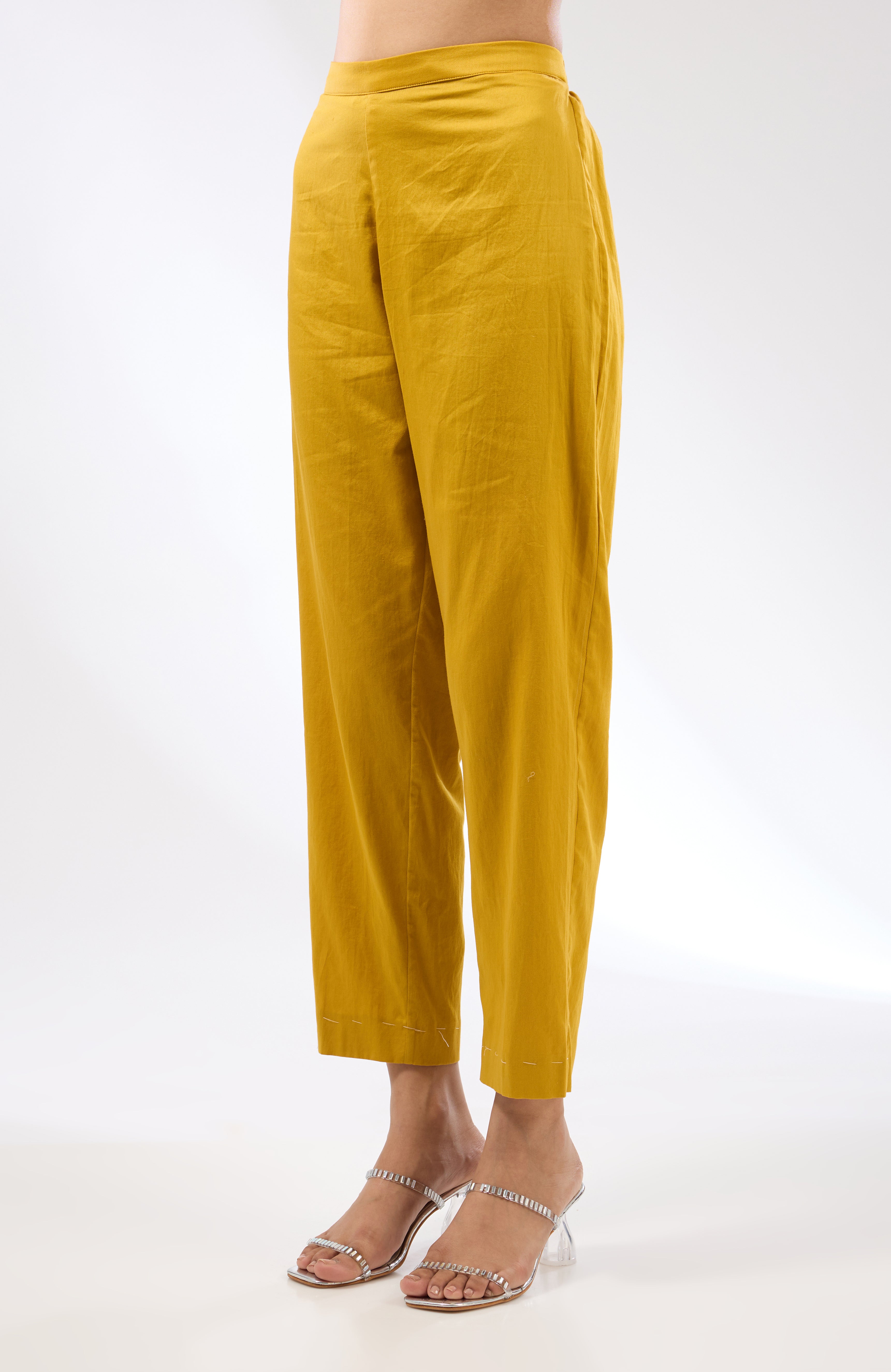 Gota-Patti Motif Halter Kurta Set