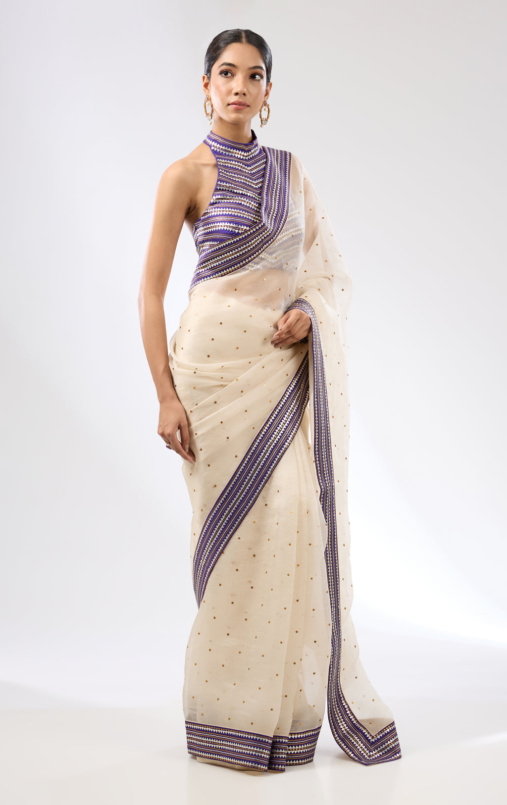 Inverted Mini Fence Border Saree Set