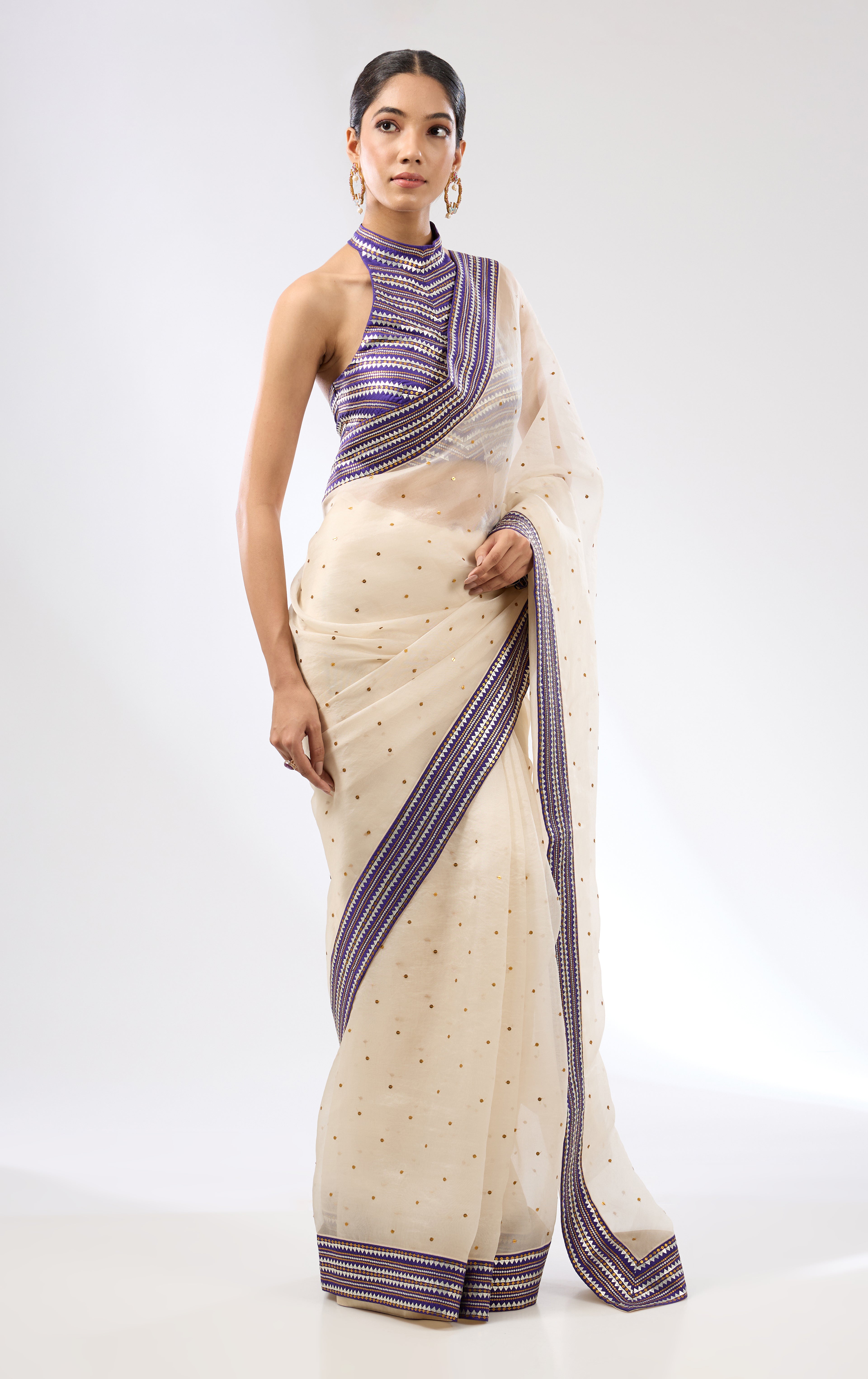 Inverted Mini Fence Border Saree Set