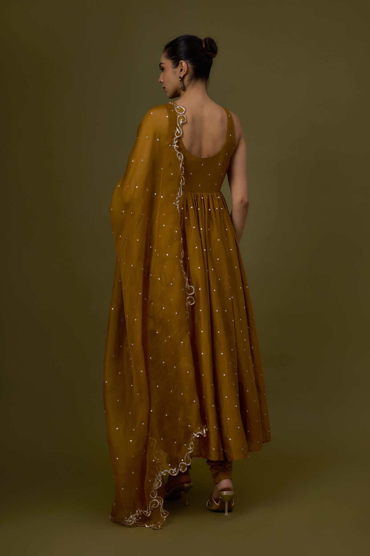 Baroque Scallop Anarkali Set