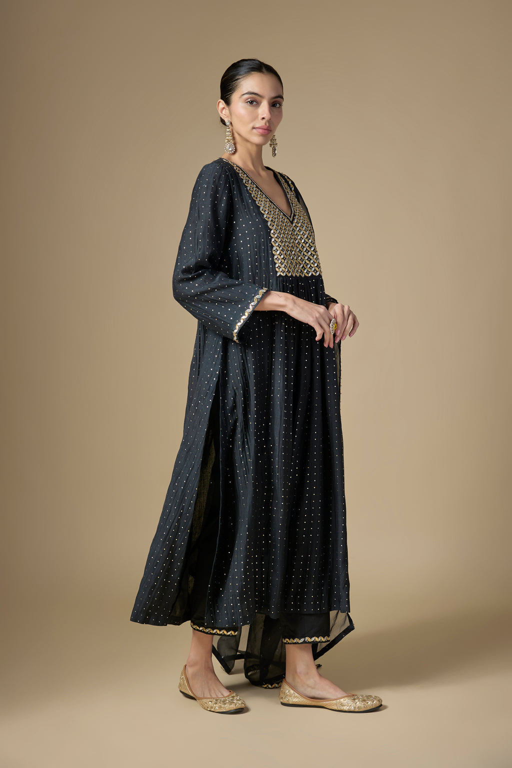 Gota-Patti Jaal Yoke Kurta Set