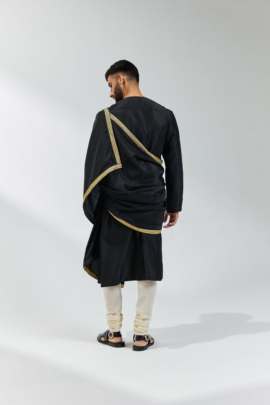 Gota And Zardosi Border Shawl And Kurta Set